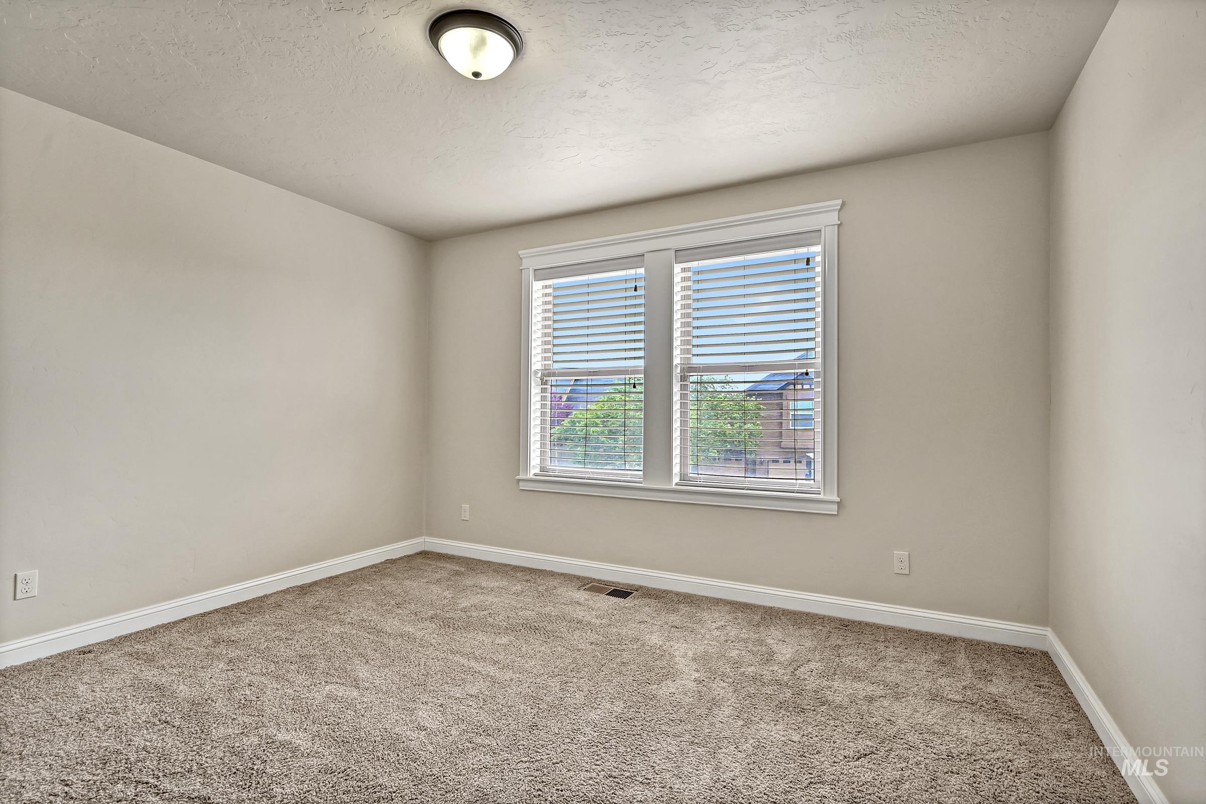 11522 W Tioga Ct, Boise, Idaho 83709, 5 Bedrooms, 3 Bathrooms, Residential For Sale, Price $695,000, 98986562