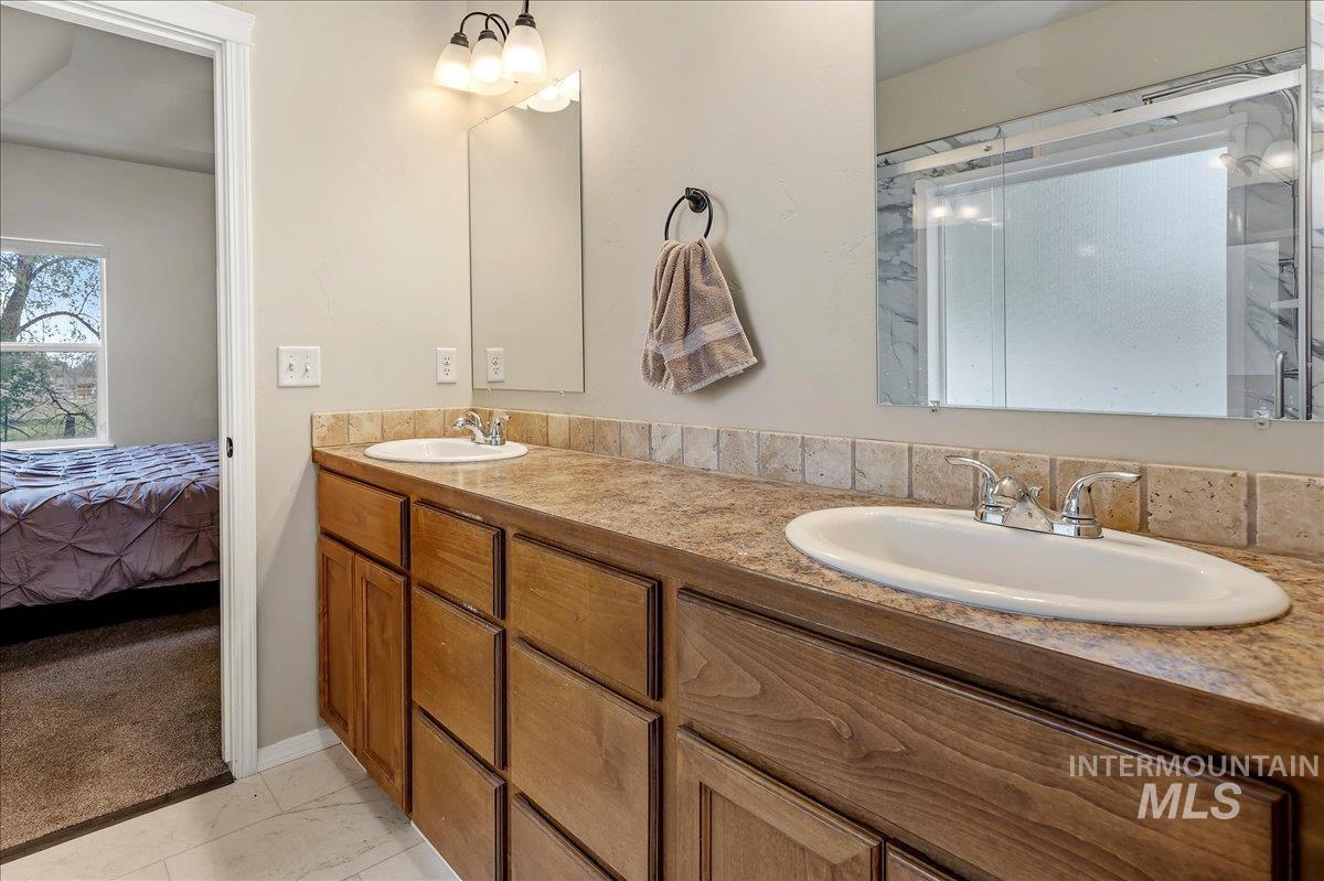 609 Glen Eagle Dr, Jerome, Idaho 83338, 4 Bedrooms, 2 Bathrooms, Residential For Sale, Price $434,900, 98986563