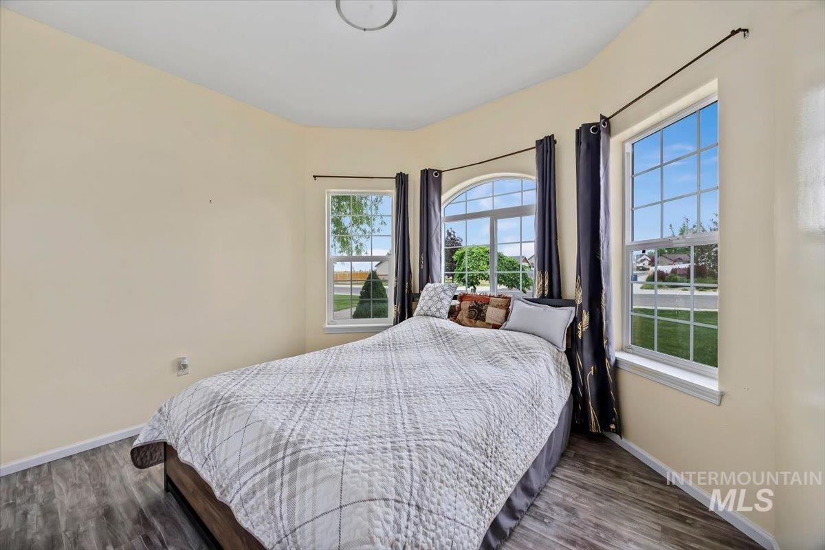 609 Glen Eagle Dr, Jerome, Idaho 83338, 4 Bedrooms, 2 Bathrooms, Residential For Sale, Price $434,900, 98986563