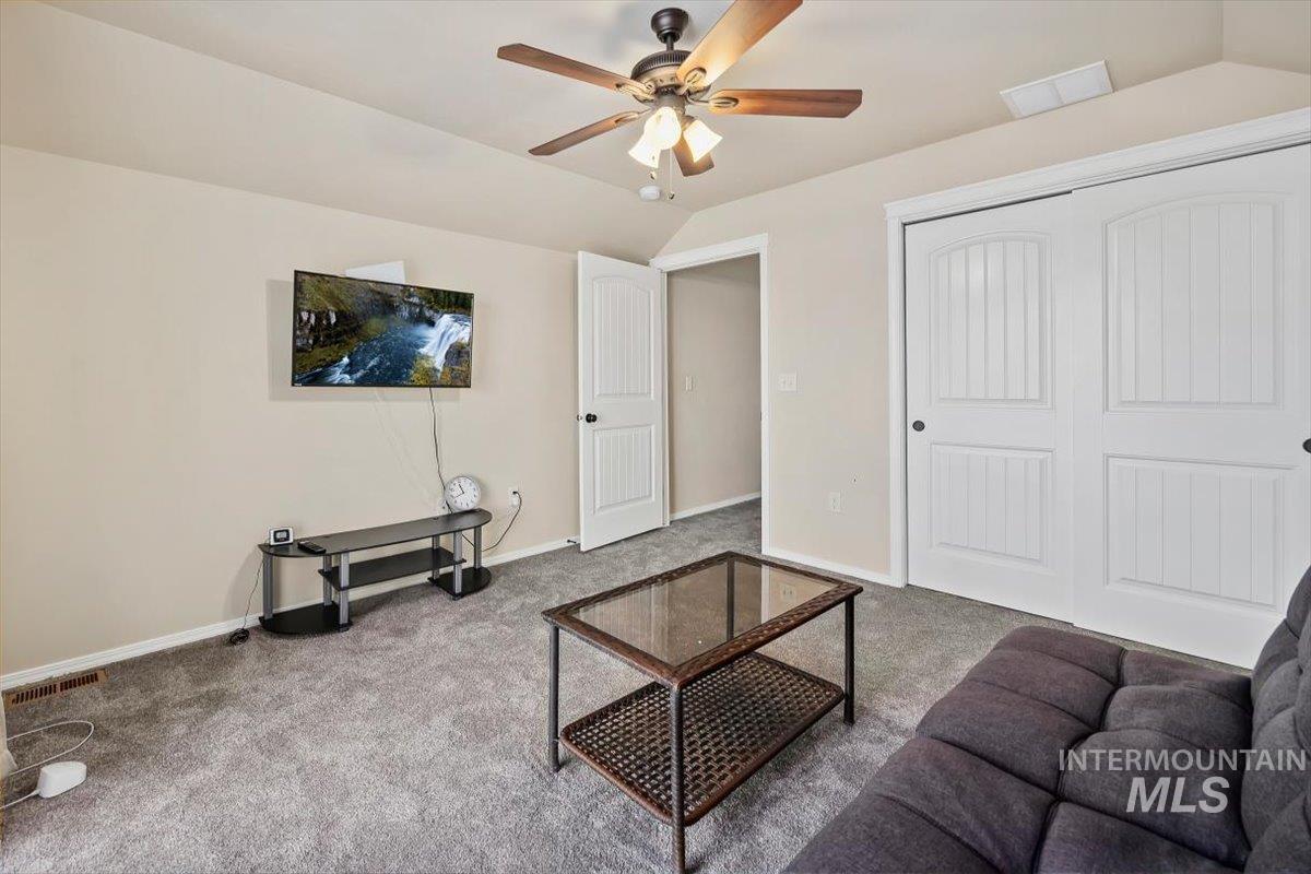 609 Glen Eagle Dr, Jerome, Idaho 83338, 4 Bedrooms, 2 Bathrooms, Residential For Sale, Price $434,900, 98986563