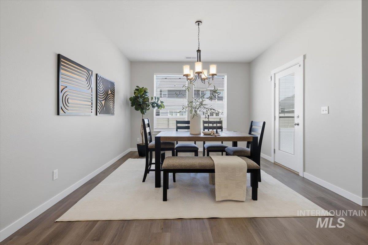 5125 Danville St., Caldwell, Idaho 83605, 4 Bedrooms, 2 Bathrooms, Residential For Sale, Price $539,900, 98986566