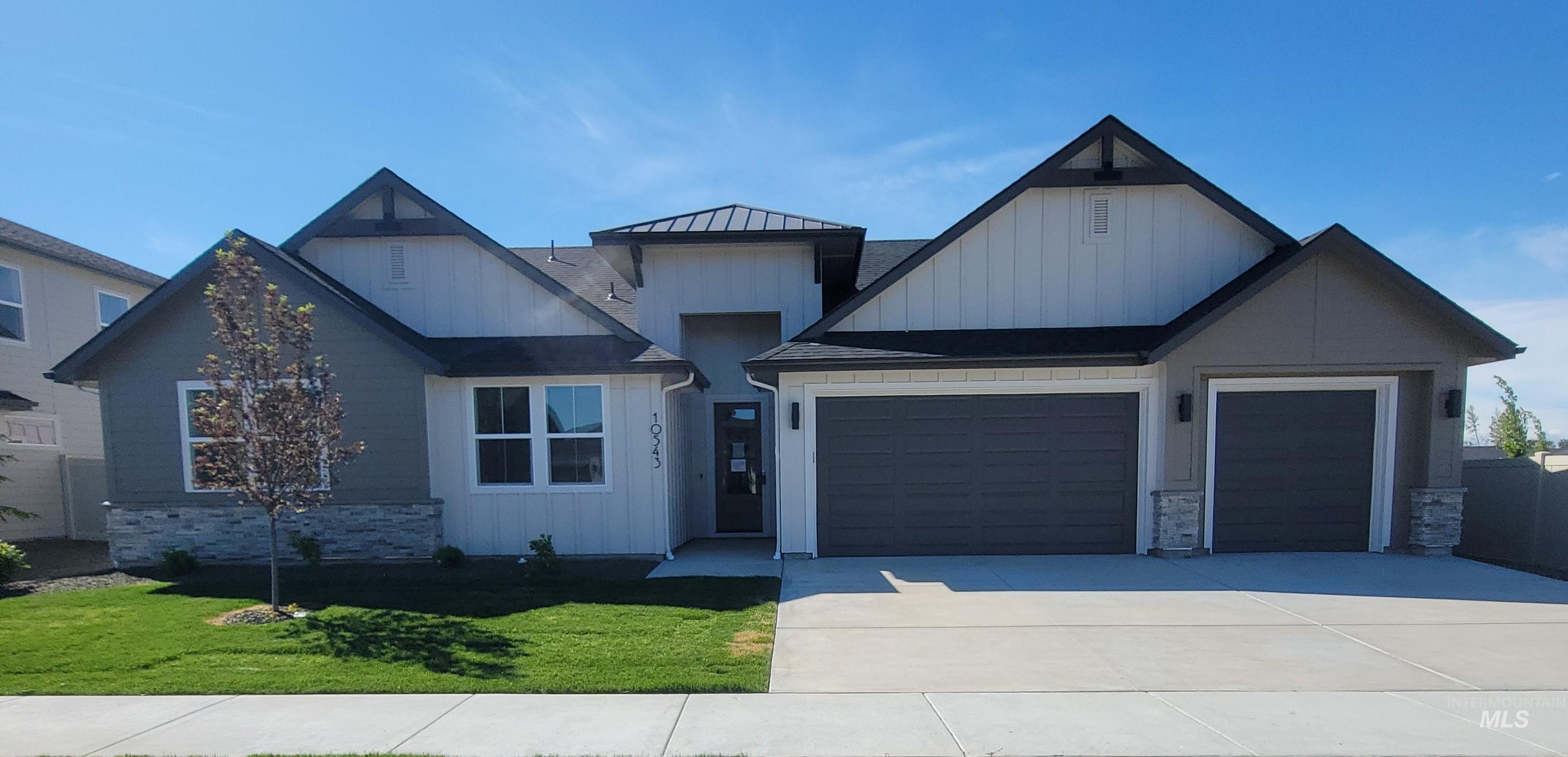 10543 W Mizzle Drive, Star, Idaho 83669, 4 Bedrooms, 2.5 Bathrooms, Residential For Sale, Price $749,900,MLS 98986568