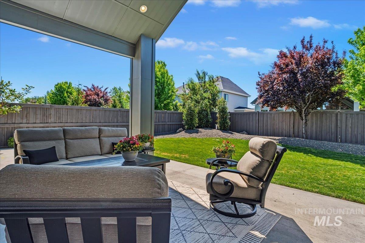 5001 W Tia Inez St., Eagle, Idaho 83616, 3 Bedrooms, 2.5 Bathrooms, Residential For Sale, Price $1,049,000, 98986569