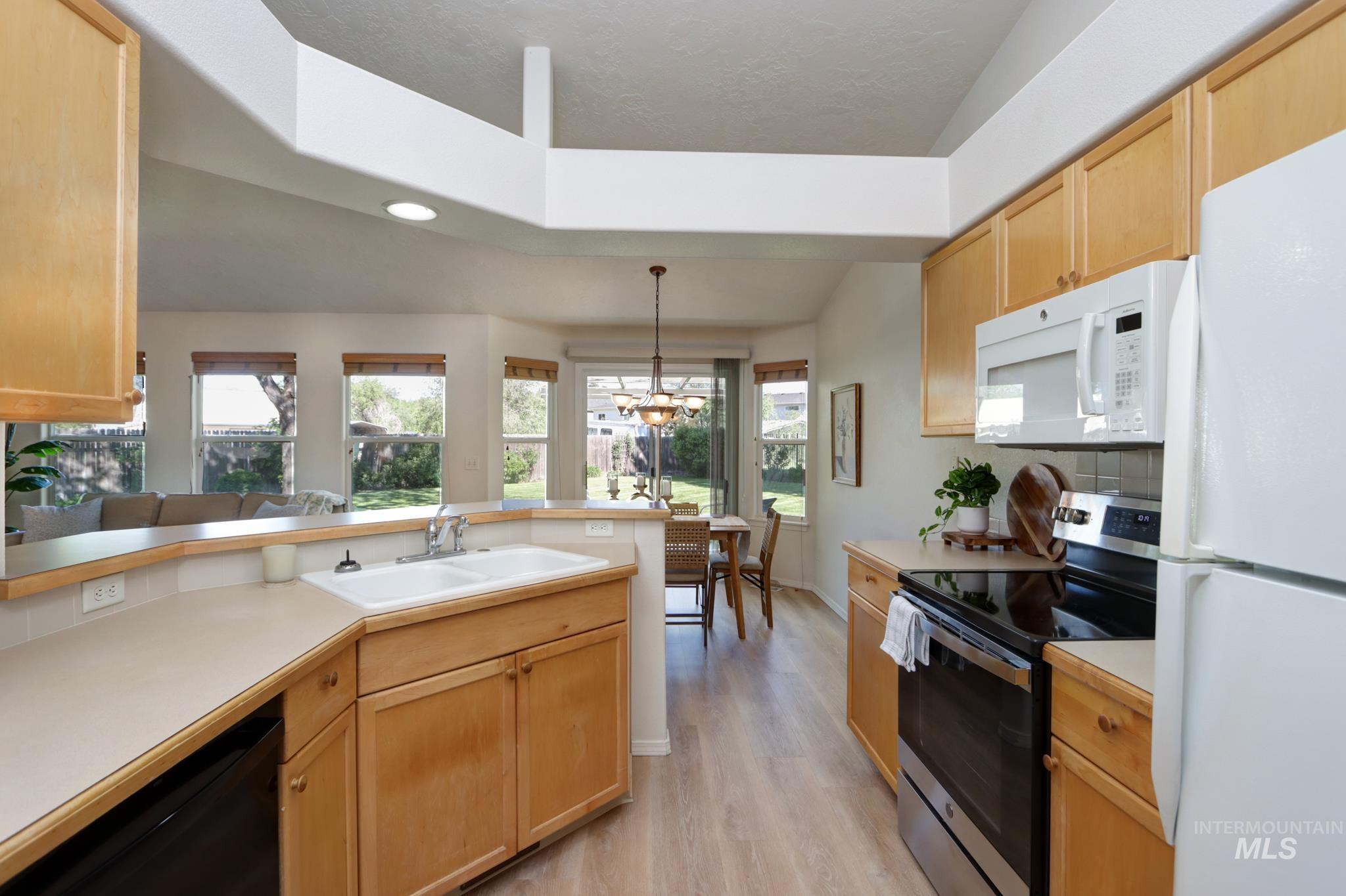 9610 W Ben St, Boise, Idaho 83714, 3 Bedrooms, 2 Bathrooms, Residential For Sale, Price $470,000, 98986573