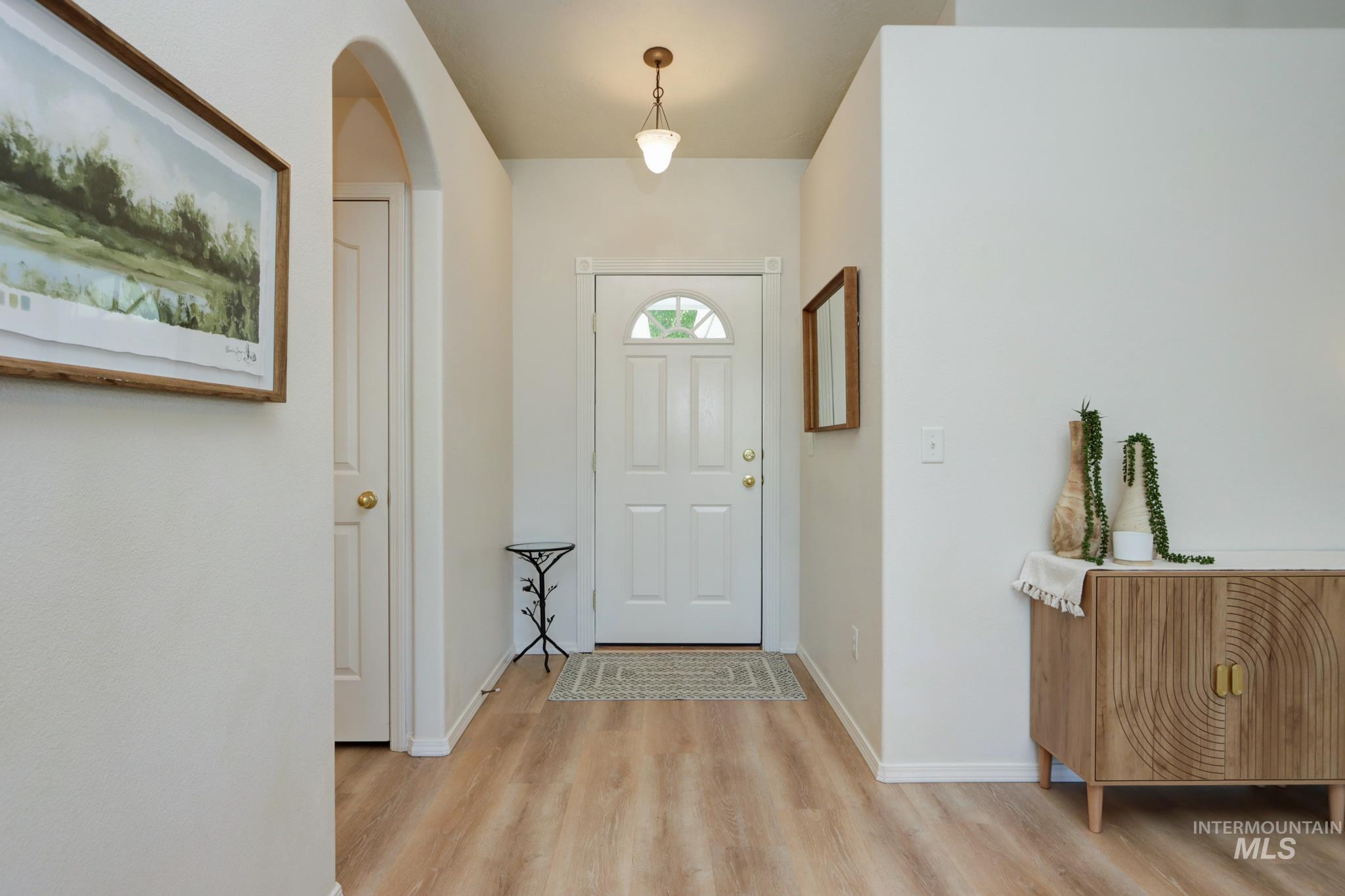 9610 W Ben St, Boise, Idaho 83714, 3 Bedrooms, 2 Bathrooms, Residential For Sale, Price $470,000, 98986573