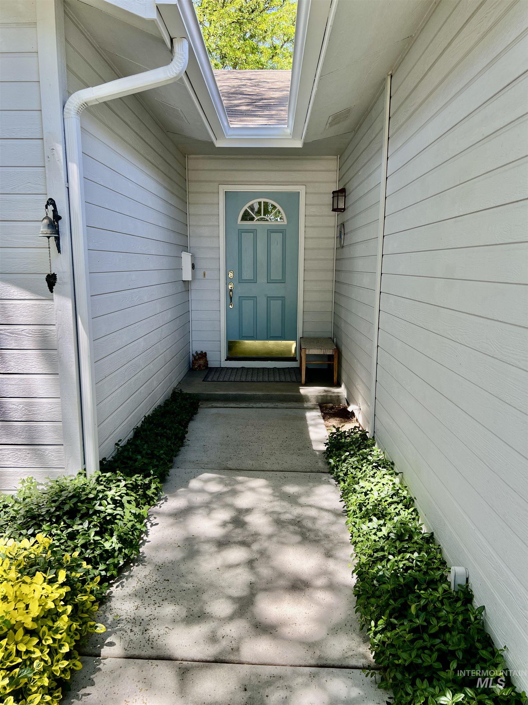 9610 W Ben St, Boise, Idaho 83714, 3 Bedrooms, 2 Bathrooms, Residential For Sale, Price $470,000, 98986573