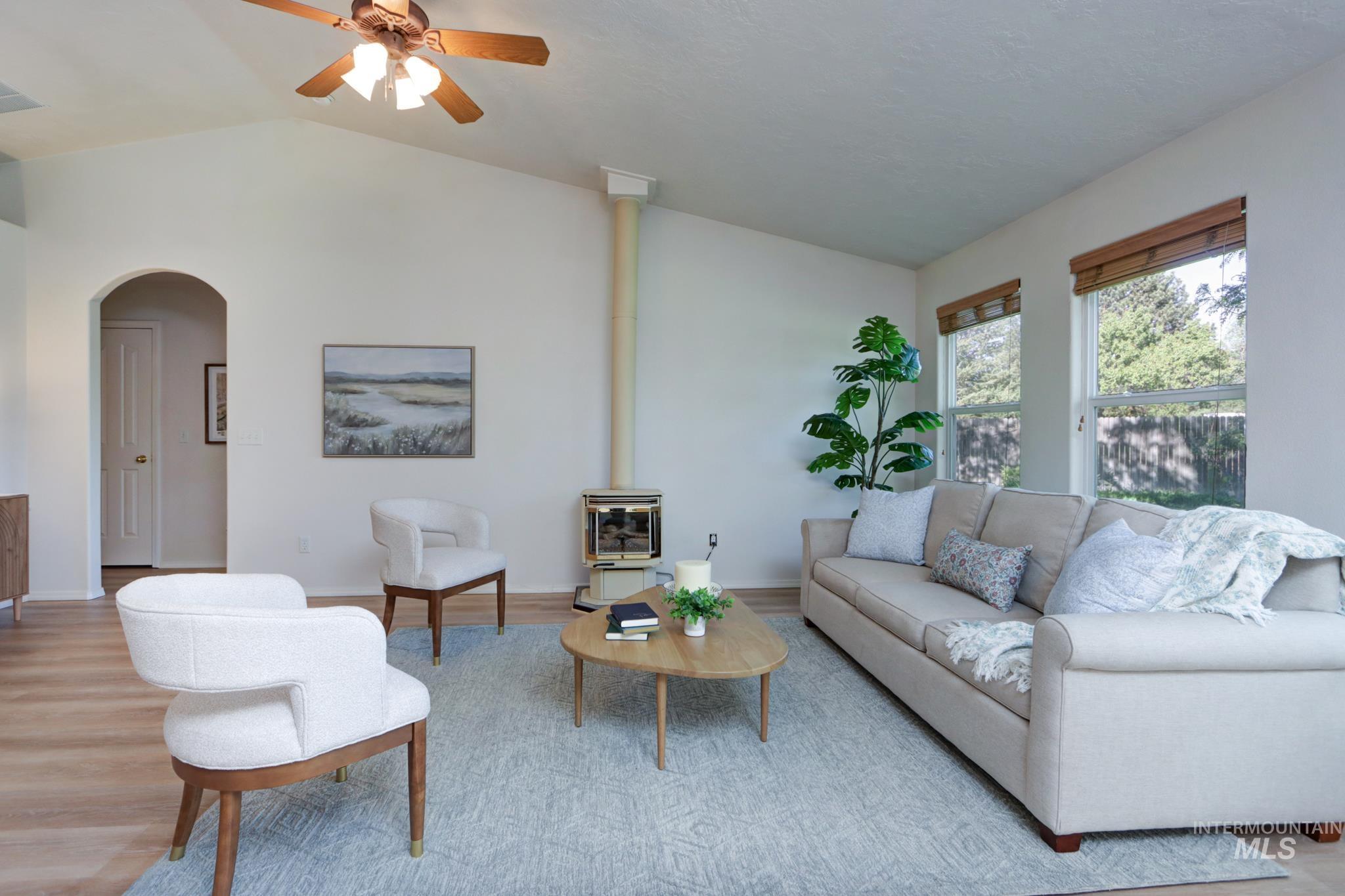 9610 W Ben St, Boise, Idaho 83714, 3 Bedrooms, 2 Bathrooms, Residential For Sale, Price $470,000, 98986573