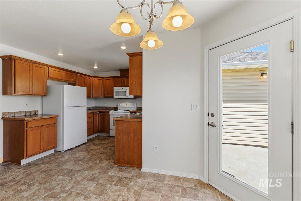 18200 Calico, Nampa, Idaho 83687, 3 Bedrooms, 2 Bathrooms, Residential For Sale, Price $349,900, 98986574