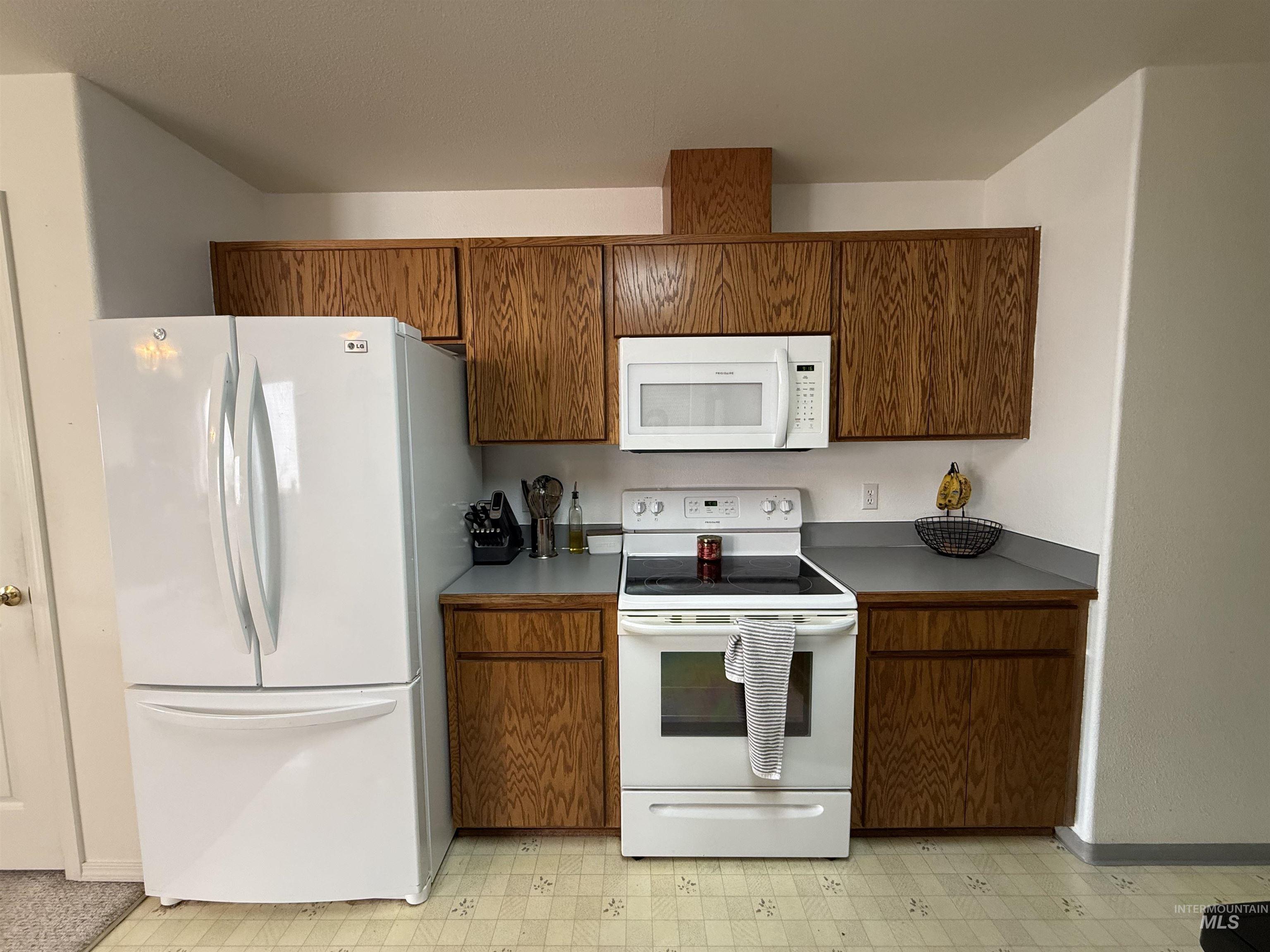 931 Stewart Avenue, Lewiston, Idaho 83501, 2 Bedrooms, 2 Bathrooms, Residential For Sale, Price $325,000,MLS 98986575