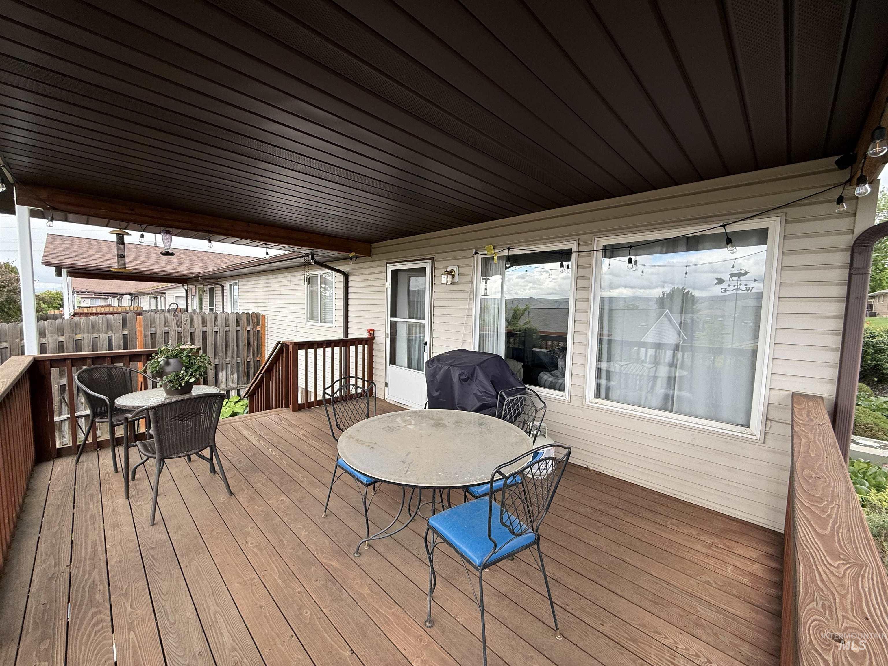 931 Stewart Avenue, Lewiston, Idaho 83501, 2 Bedrooms, 2 Bathrooms, Residential For Sale, Price $325,000,MLS 98986575