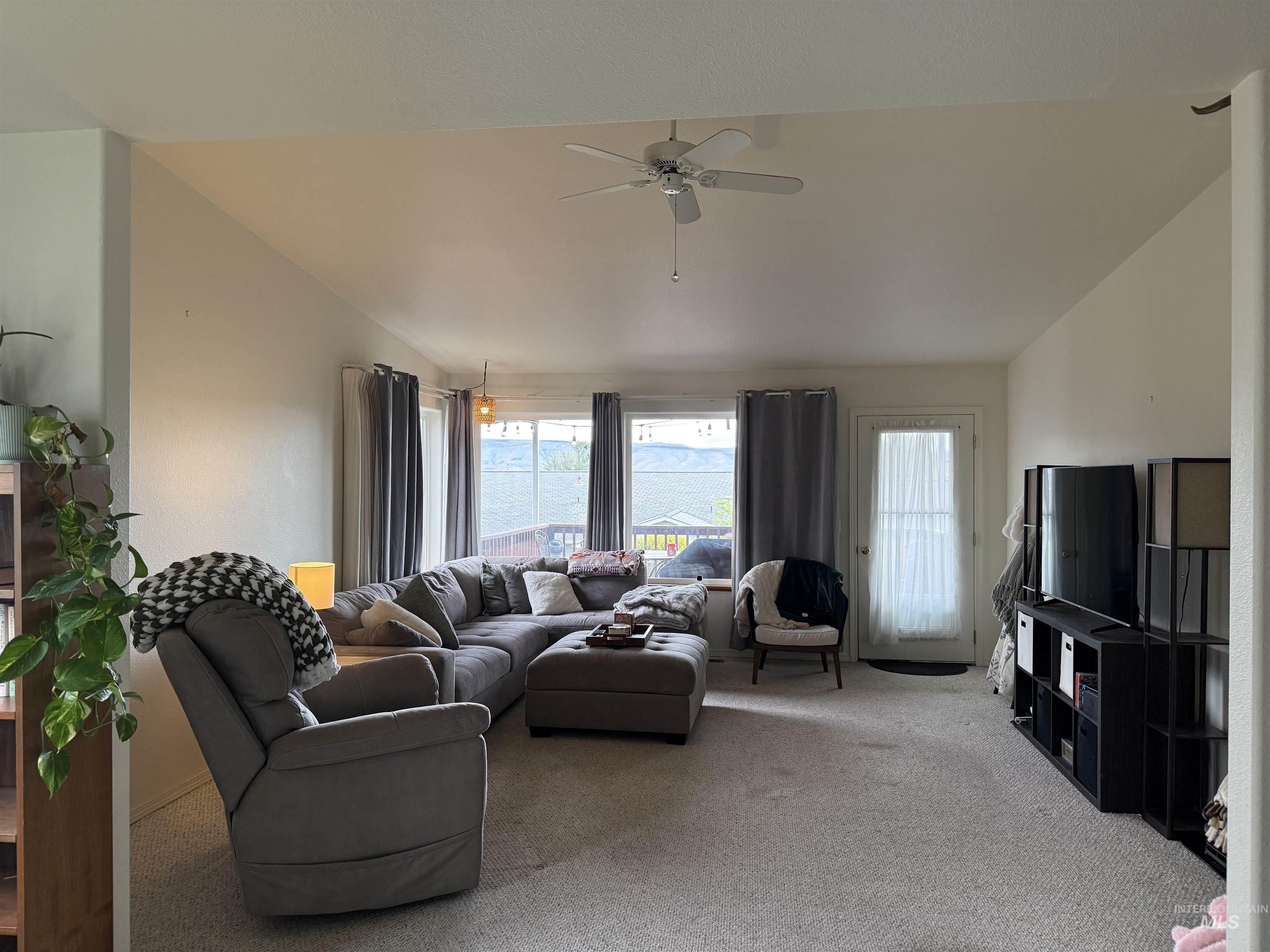 931 Stewart Avenue, Lewiston, Idaho 83501, 2 Bedrooms, 2 Bathrooms, Residential For Sale, Price $325,000,MLS 98986575