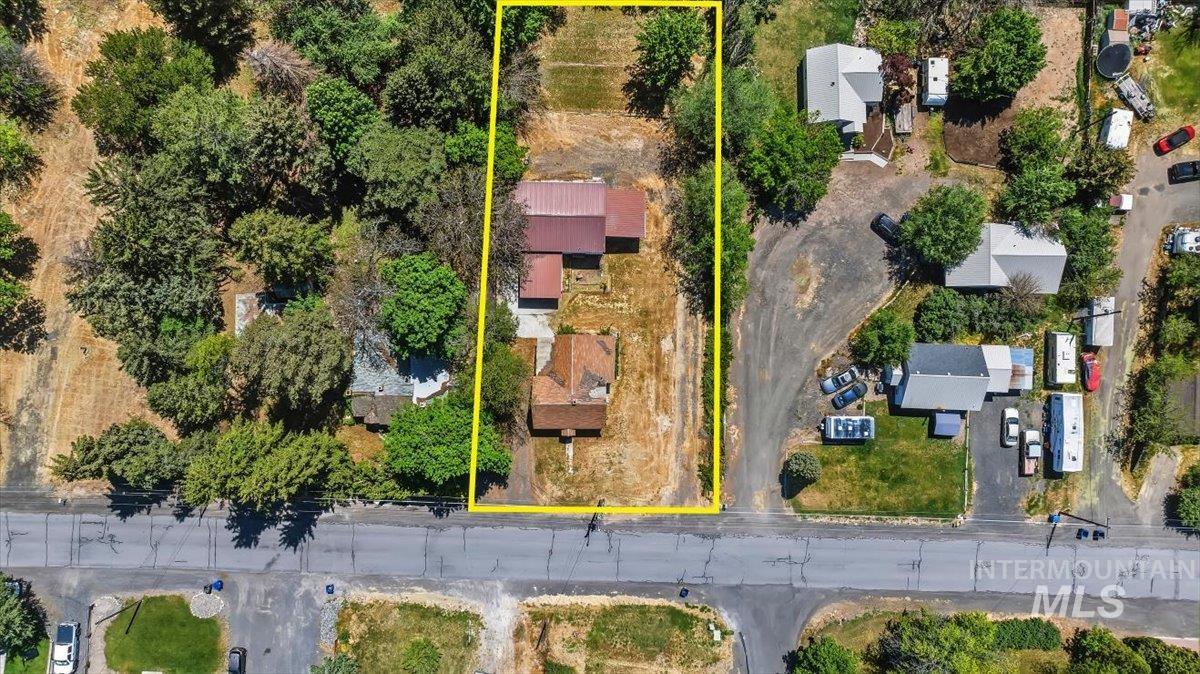 210 Hagerman Ave E, Hagerman, Idaho 83332, 2 Bedrooms, 1 Bathroom, Residential For Sale, Price $180,000, 98986578