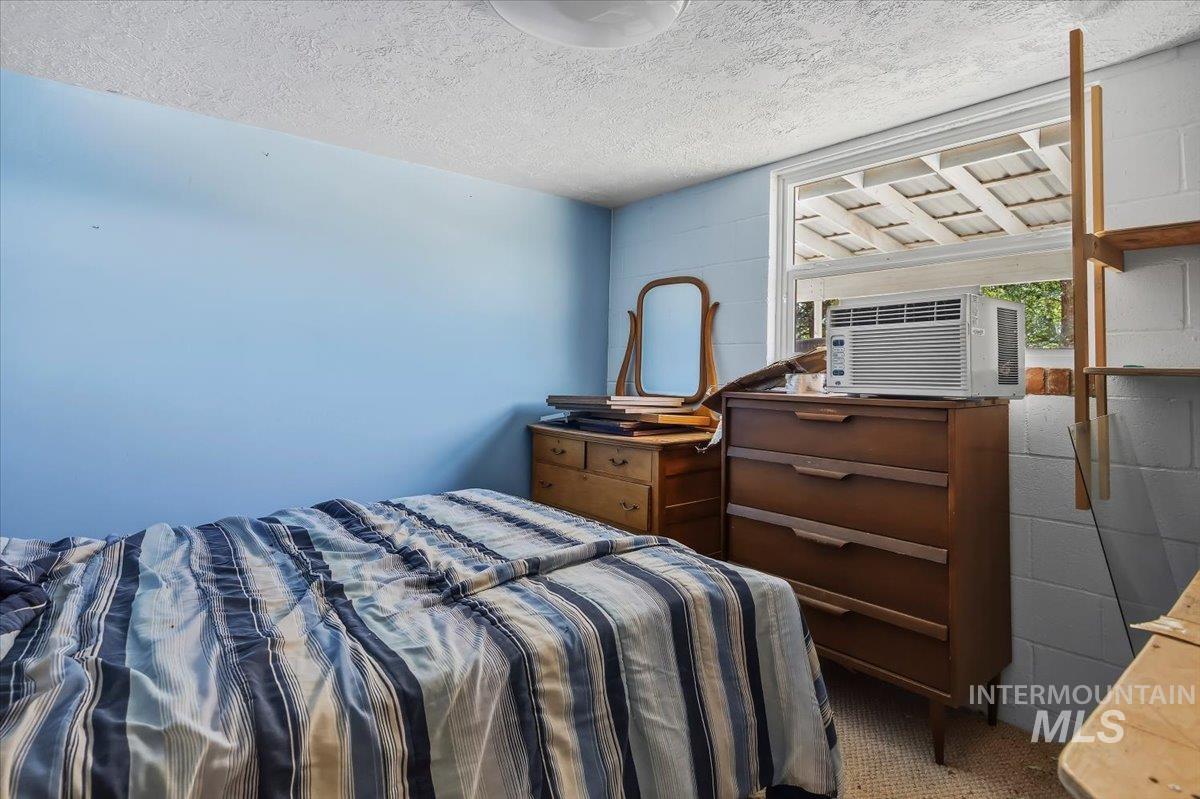 210 Hagerman Ave E, Hagerman, Idaho 83332, 2 Bedrooms, 1 Bathroom, Residential For Sale, Price $180,000, 98986578