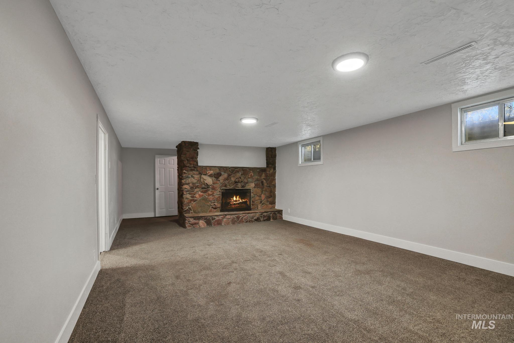 612 Highland Rd, Jerome, Idaho 83338, 4 Bedrooms, 2 Bathrooms, Residential For Sale, Price $374,900, 98986580
