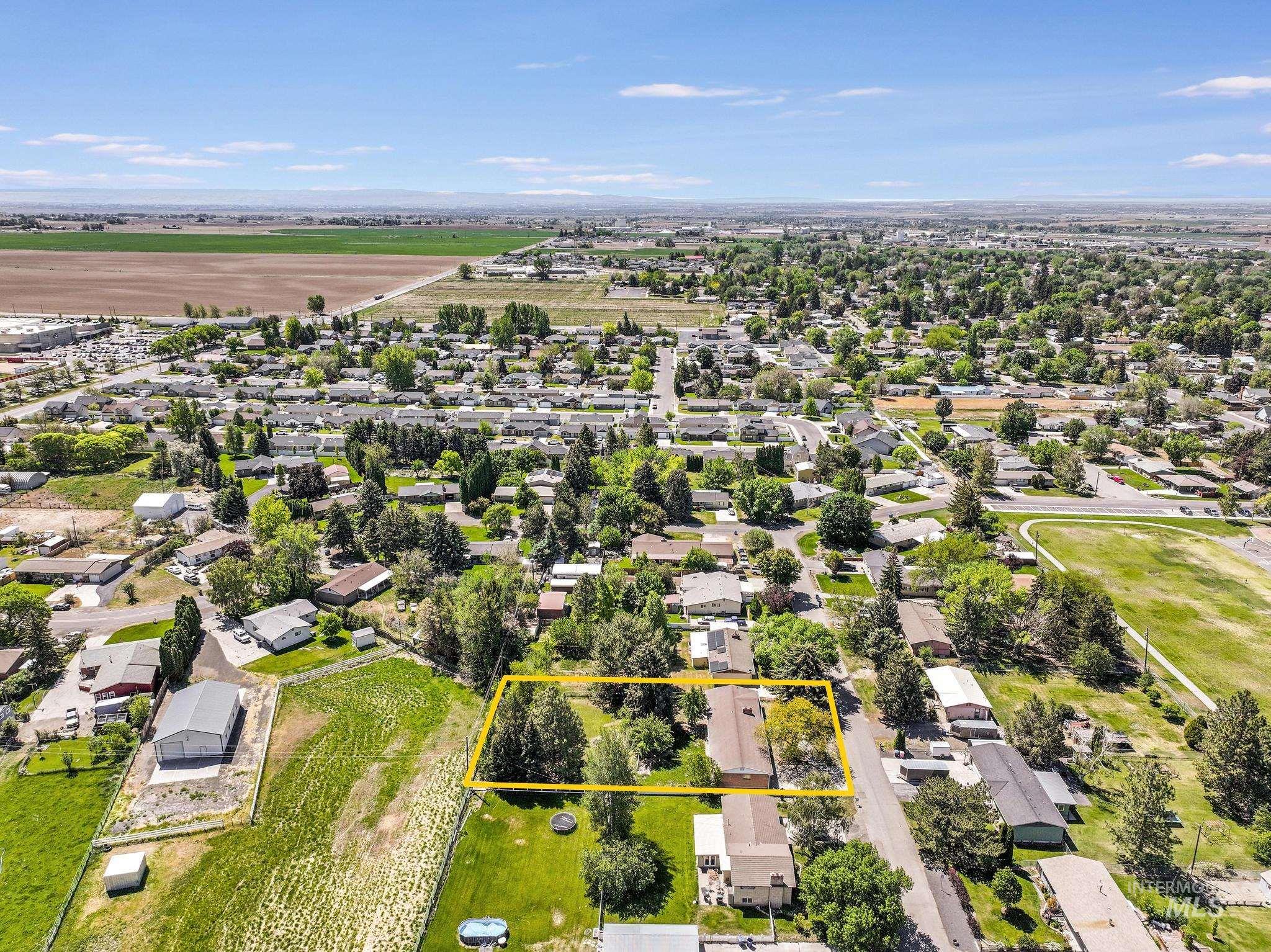 612 Highland Rd, Jerome, Idaho 83338, 4 Bedrooms, 2 Bathrooms, Residential For Sale, Price $374,900, 98986580