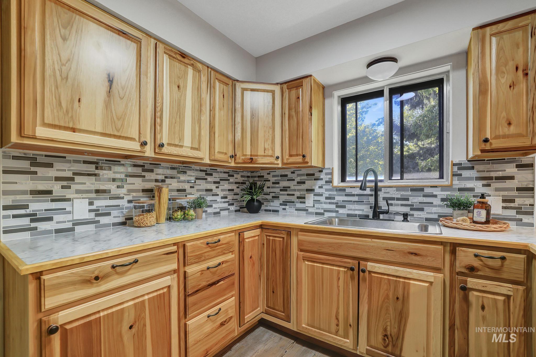 612 Highland Rd, Jerome, Idaho 83338, 4 Bedrooms, 2 Bathrooms, Residential For Sale, Price $374,900, 98986580