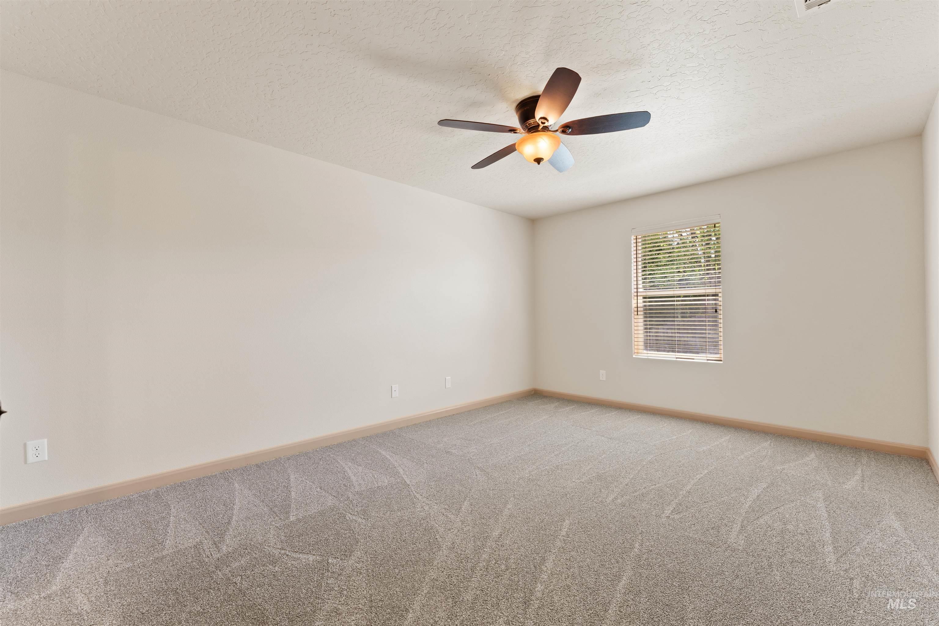 257 E Havasupai St., Meridian, Idaho 83646-6021, 3 Bedrooms, 2 Bathrooms, Residential For Sale, Price $435,000, 98986584