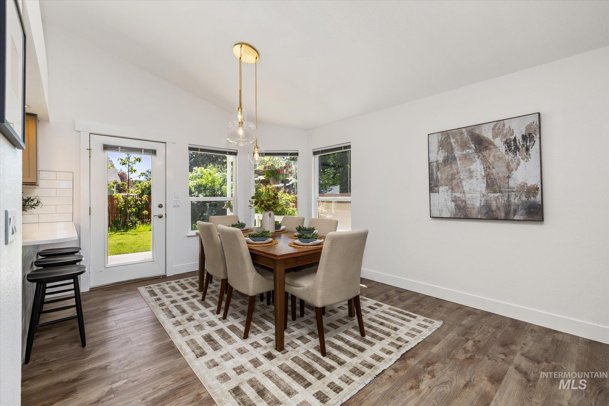 5246 N Hertford Way, Boise, Idaho 83714, 3 Bedrooms, 2 Bathrooms, Residential For Sale, Price $569,900, 98986586