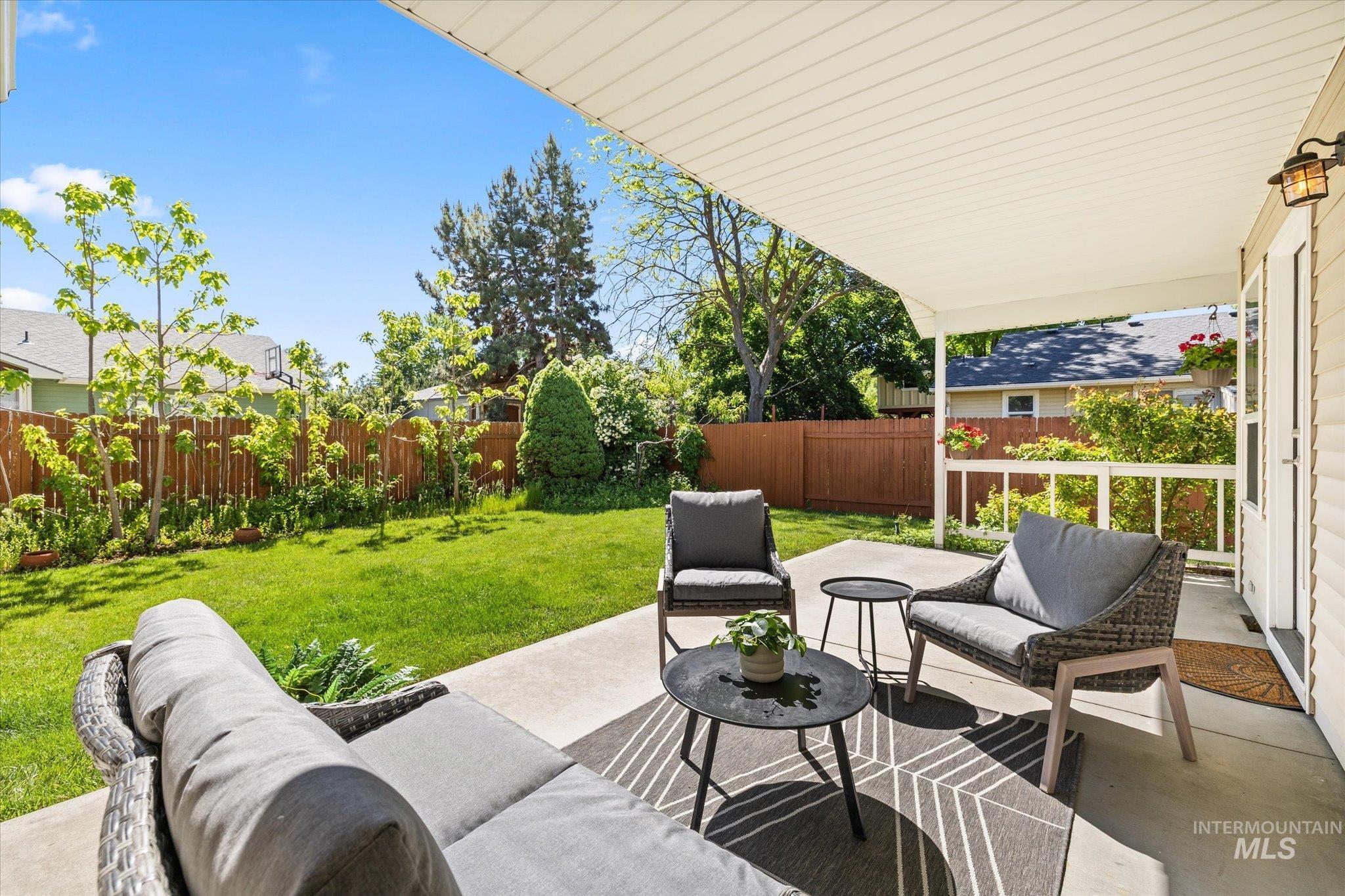 5246 N Hertford Way, Boise, Idaho 83714, 3 Bedrooms, 2 Bathrooms, Residential For Sale, Price $569,900, 98986586