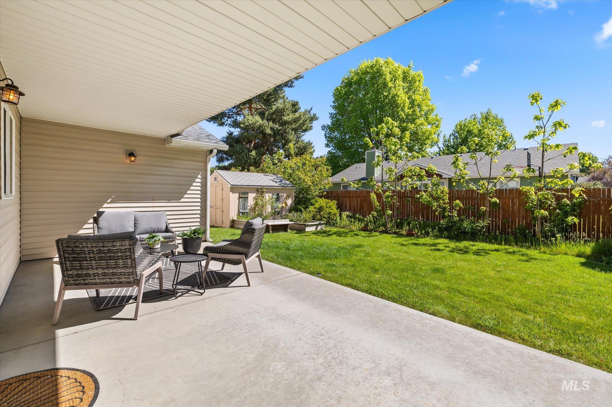 5246 N Hertford Way, Boise, Idaho 83714, 3 Bedrooms, 2 Bathrooms, Residential For Sale, Price $569,900, 98986586