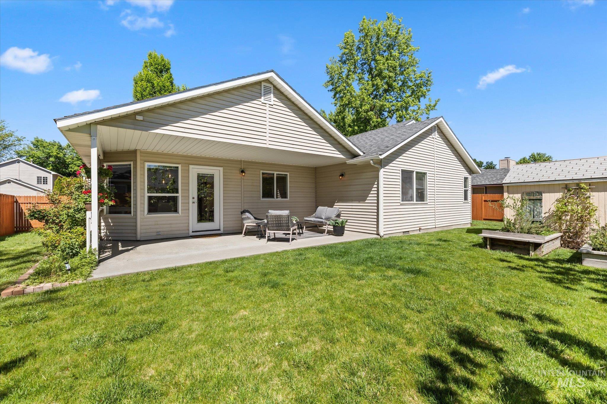 5246 N Hertford Way, Boise, Idaho 83714, 3 Bedrooms, 2 Bathrooms, Residential For Sale, Price $569,900, 98986586