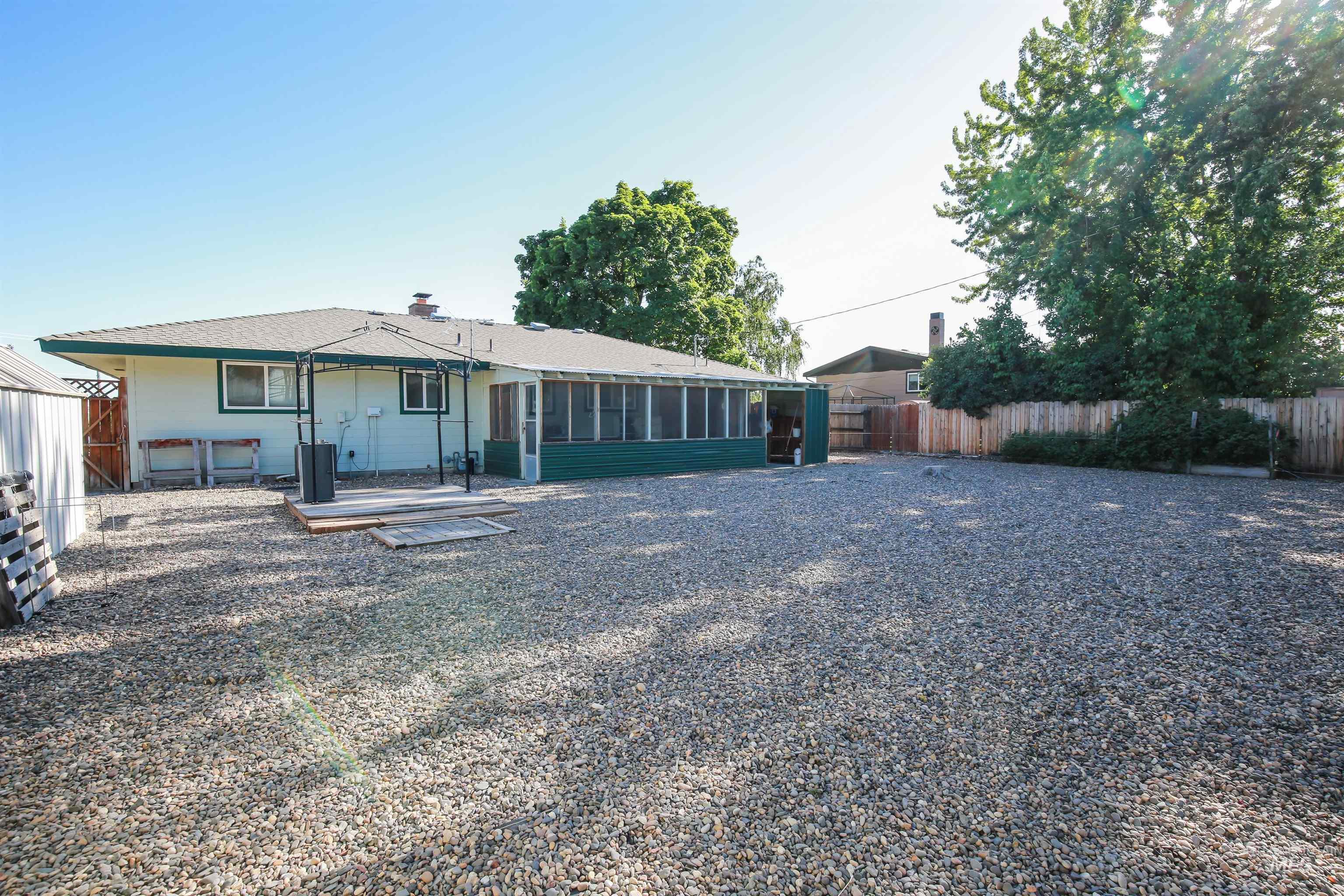 240 Park Drive, Weiser, Idaho 83672, 3 Bedrooms, 1 Bathroom, Residential For Sale, Price $325,000, 98986588