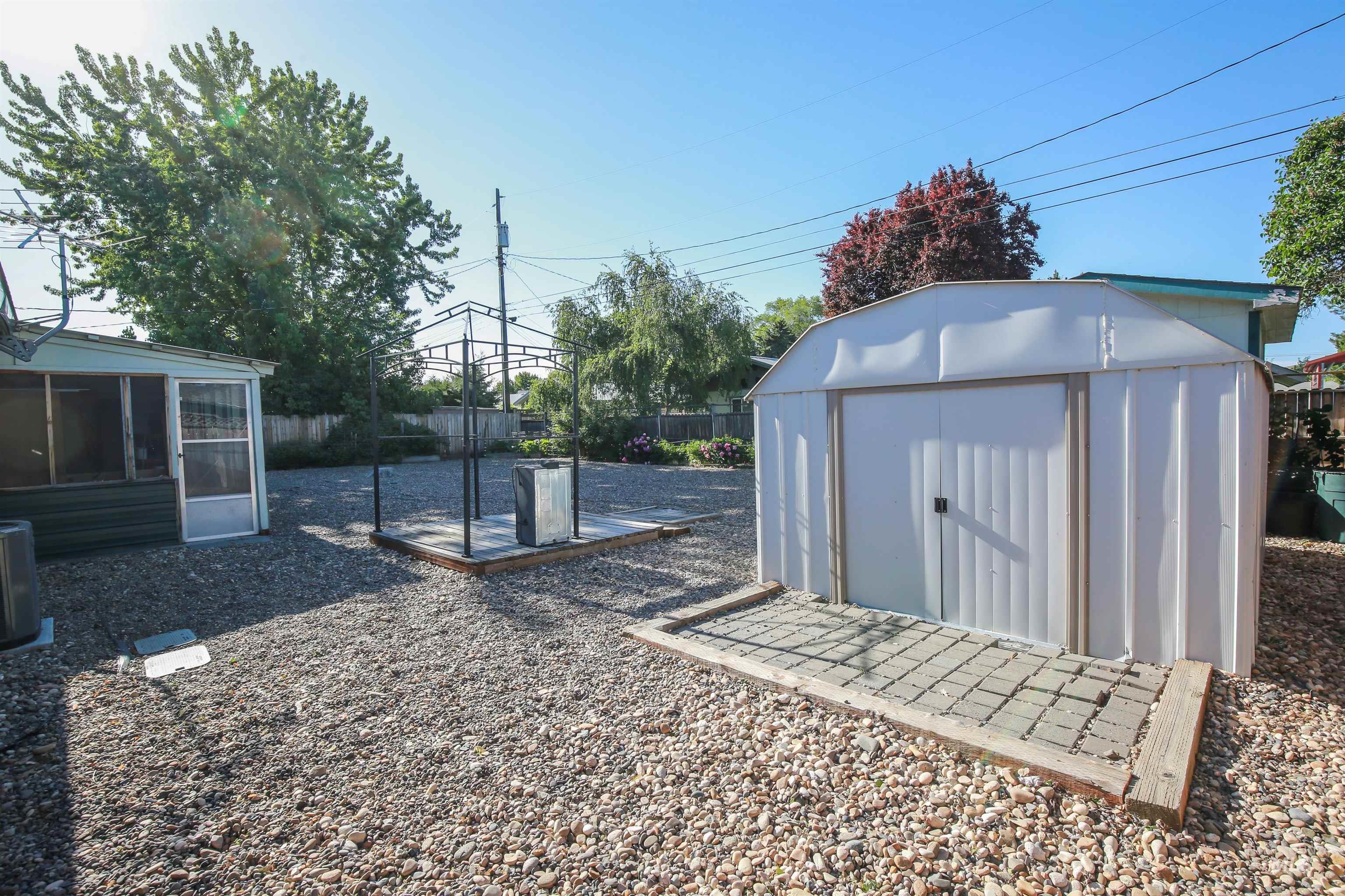 240 Park Drive, Weiser, Idaho 83672, 3 Bedrooms, 1 Bathroom, Residential For Sale, Price $325,000, 98986588