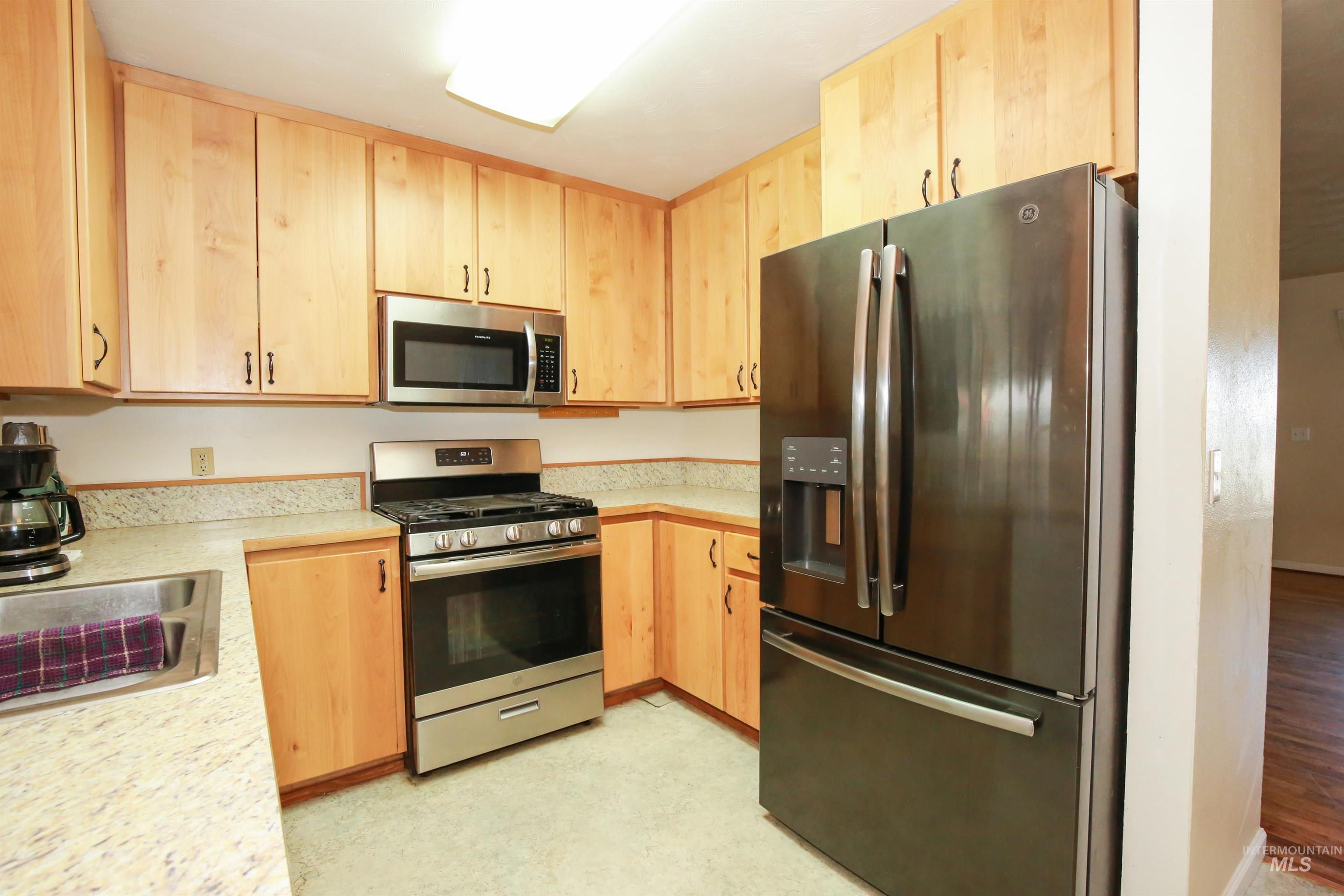 240 Park Drive, Weiser, Idaho 83672, 3 Bedrooms, 1 Bathroom, Residential For Sale, Price $325,000, 98986588