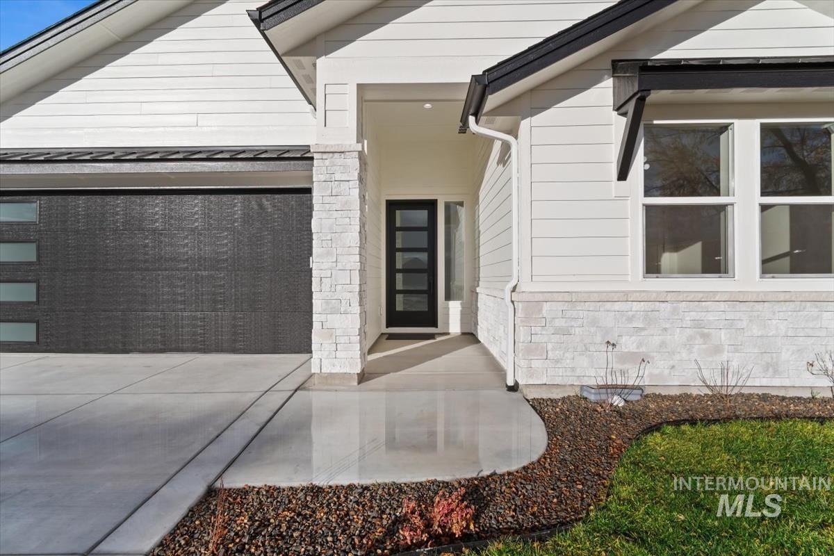 357 W. Flour Mill Ct., Middleton, Idaho 83644, 3 Bedrooms, 2.5 Bathrooms, Residential For Sale, Price $709,999, 98986589