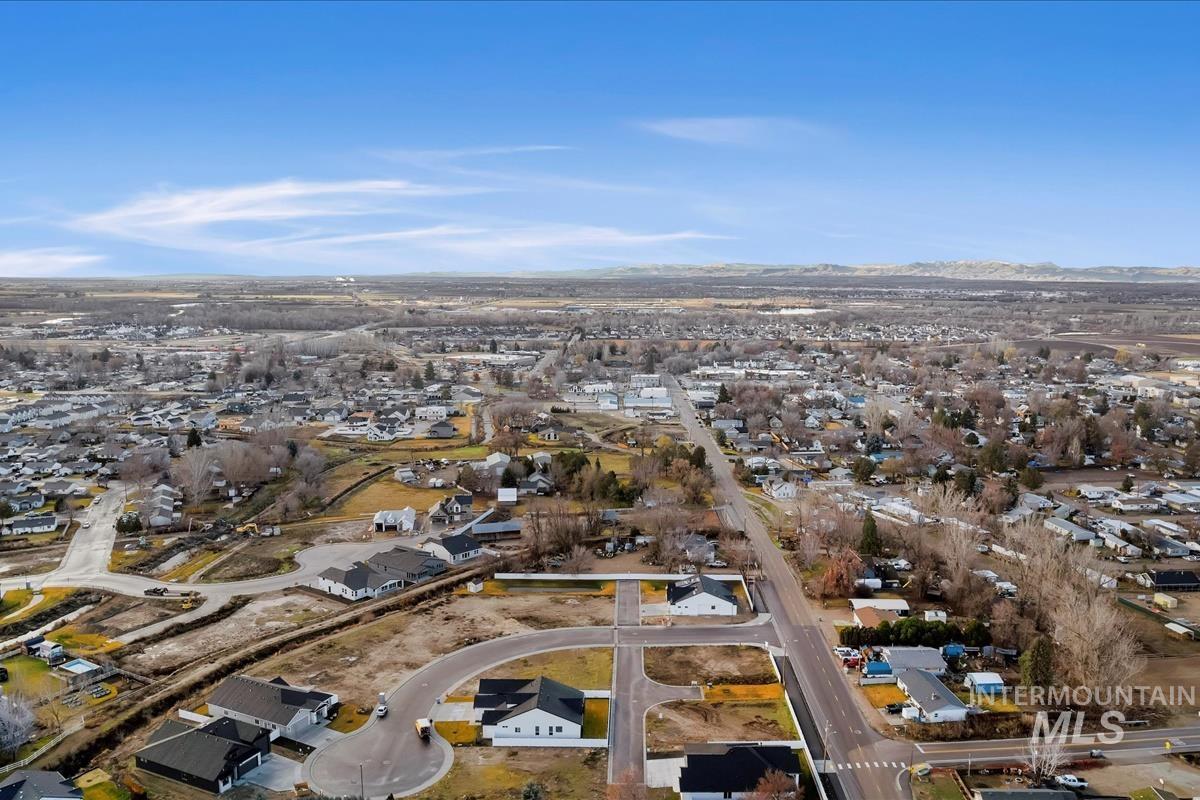 357 W. Flour Mill Ct., Middleton, Idaho 83644, 3 Bedrooms, 2.5 Bathrooms, Residential For Sale, Price $709,999, 98986589