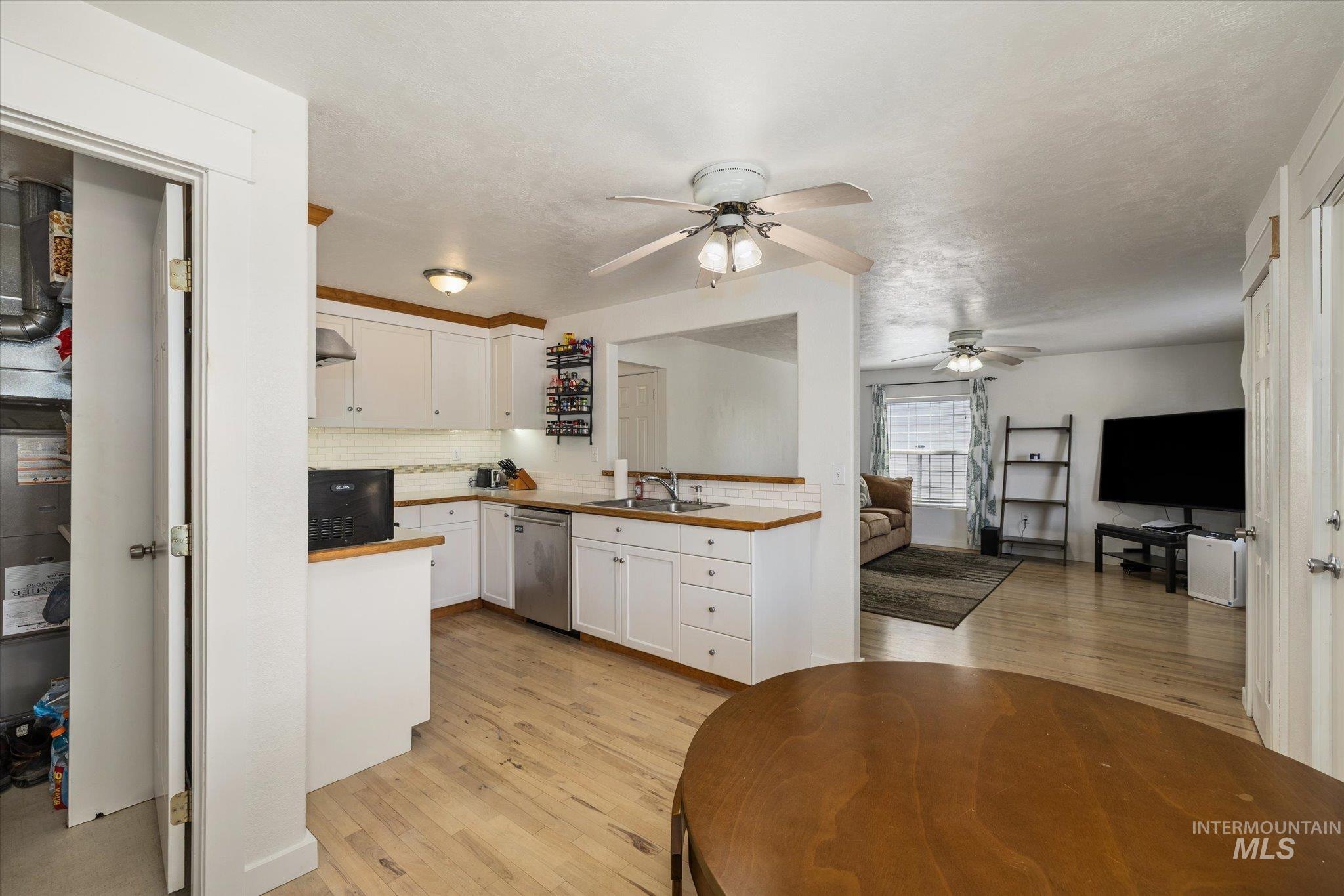 304 Maple St, Nampa, Idaho 83686, 3 Bedrooms, 2 Bathrooms, Residential For Sale, Price $334,900, 98986590