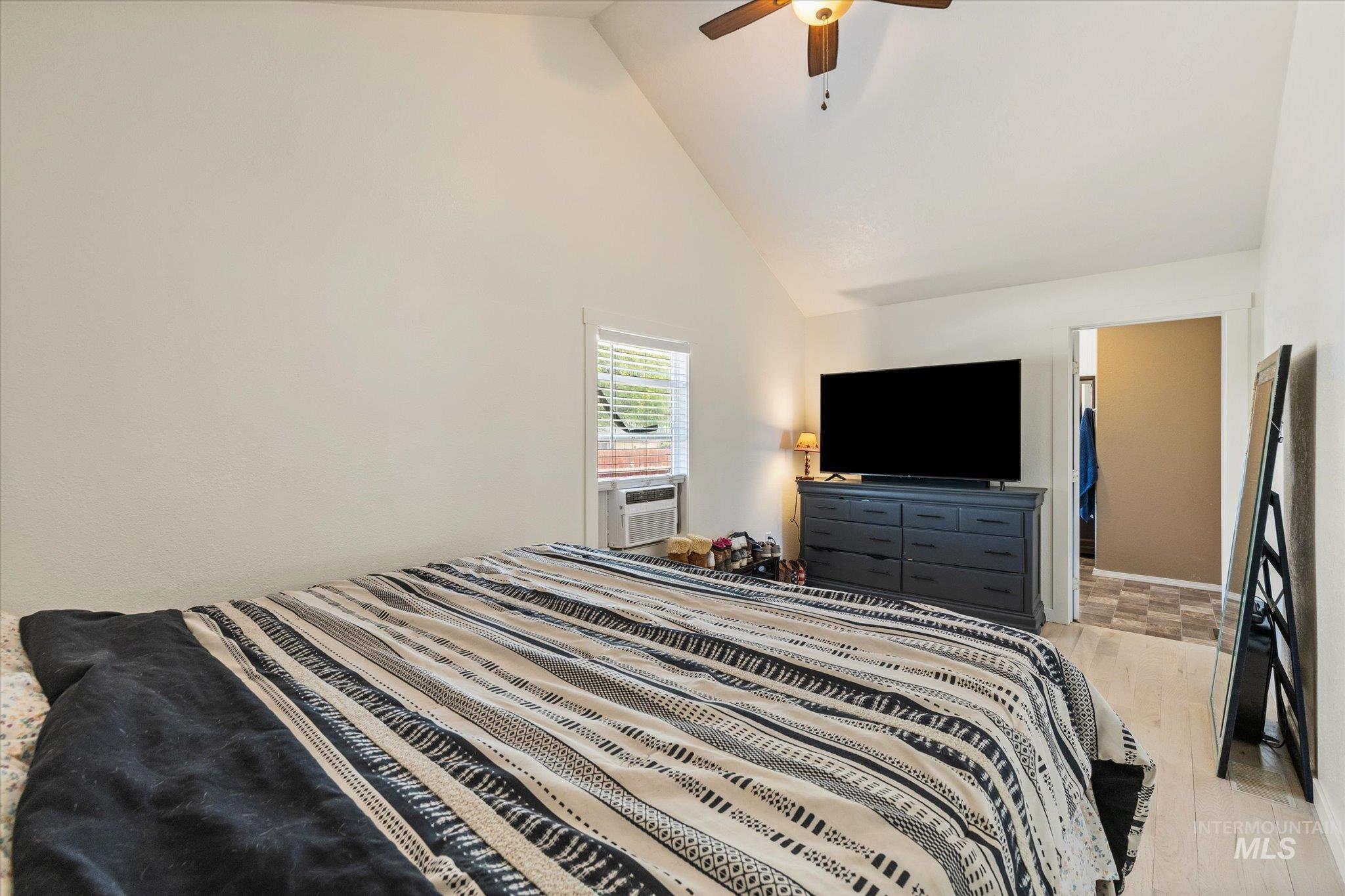 304 Maple St, Nampa, Idaho 83686, 3 Bedrooms, 2 Bathrooms, Residential For Sale, Price $334,900, 98986590