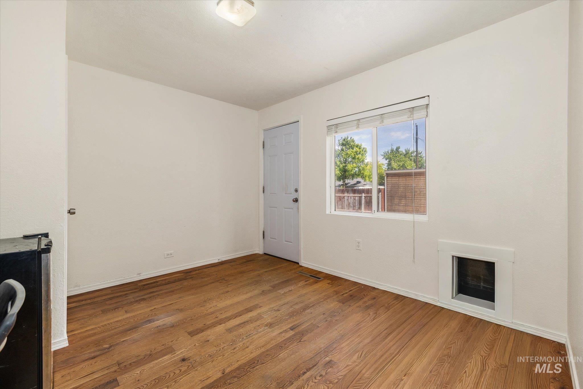 304 Maple St, Nampa, Idaho 83686, 3 Bedrooms, 2 Bathrooms, Residential For Sale, Price $334,900, 98986590