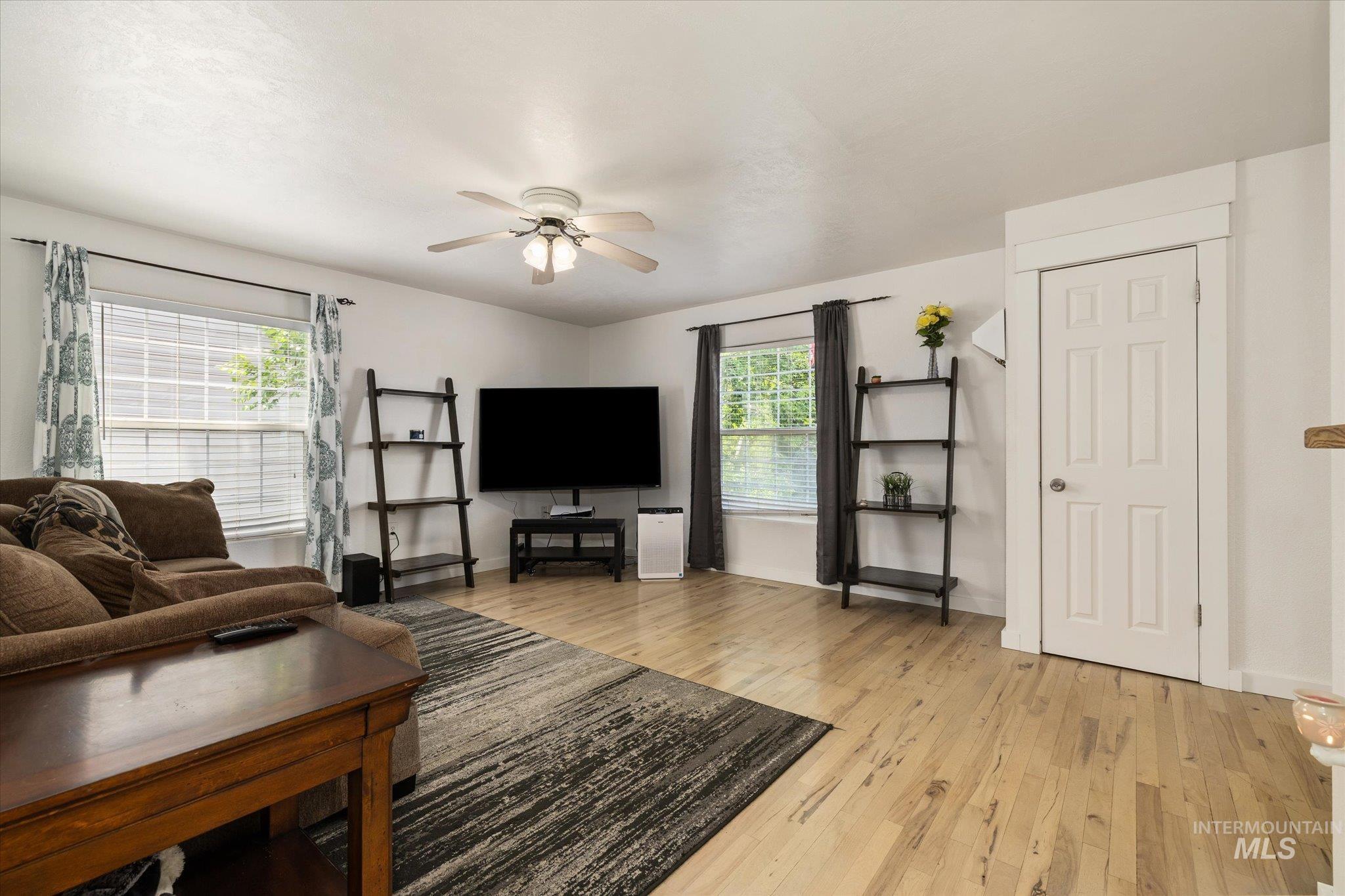 304 Maple St, Nampa, Idaho 83686, 3 Bedrooms, 2 Bathrooms, Residential For Sale, Price $334,900, 98986590