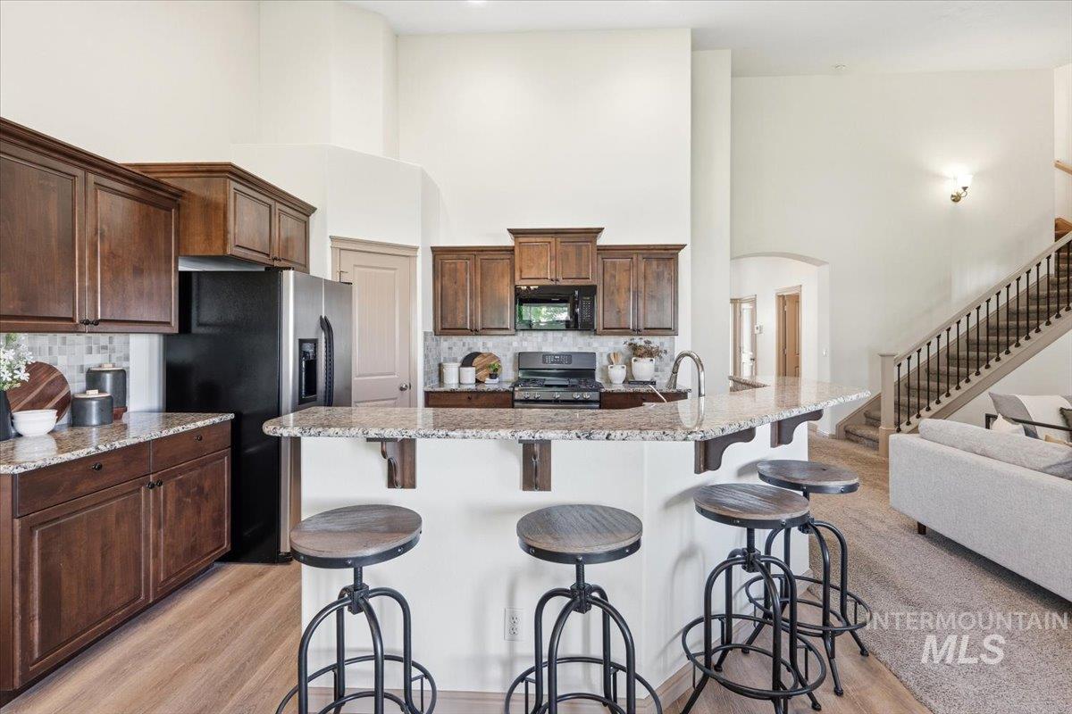 1183 N Buffalo Way, Middleton, Idaho 83644, 5 Bedrooms, 3 Bathrooms, Residential For Sale, Price $625,000, 98986592