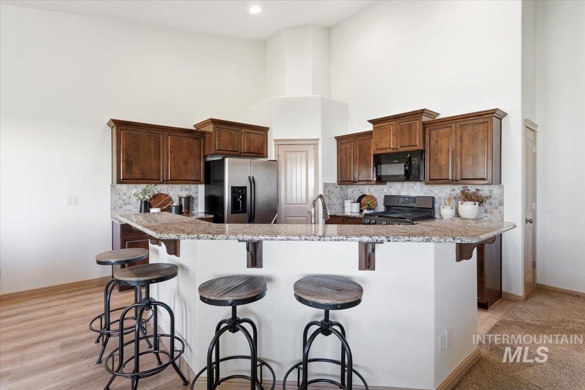 1183 N Buffalo Way, Middleton, Idaho 83644, 5 Bedrooms, 3 Bathrooms, Residential For Sale, Price $625,000, 98986592