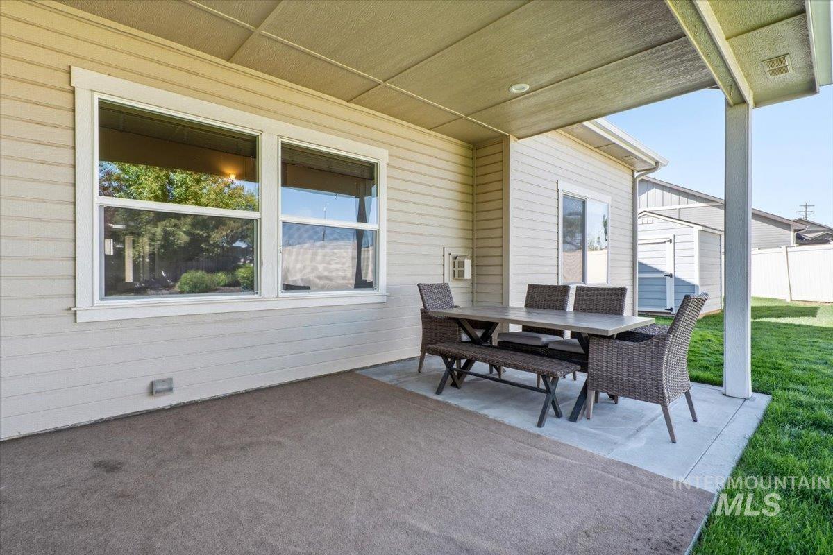 1183 N Buffalo Way, Middleton, Idaho 83644, 5 Bedrooms, 3 Bathrooms, Residential For Sale, Price $625,000, 98986592