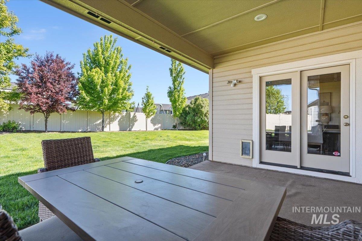1183 N Buffalo Way, Middleton, Idaho 83644, 5 Bedrooms, 3 Bathrooms, Residential For Sale, Price $625,000, 98986592
