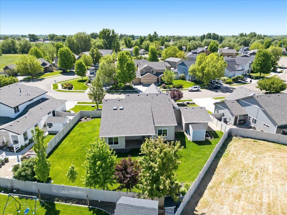 1183 N Buffalo Way, Middleton, Idaho 83644, 5 Bedrooms, 3 Bathrooms, Residential For Sale, Price $625,000, 98986592