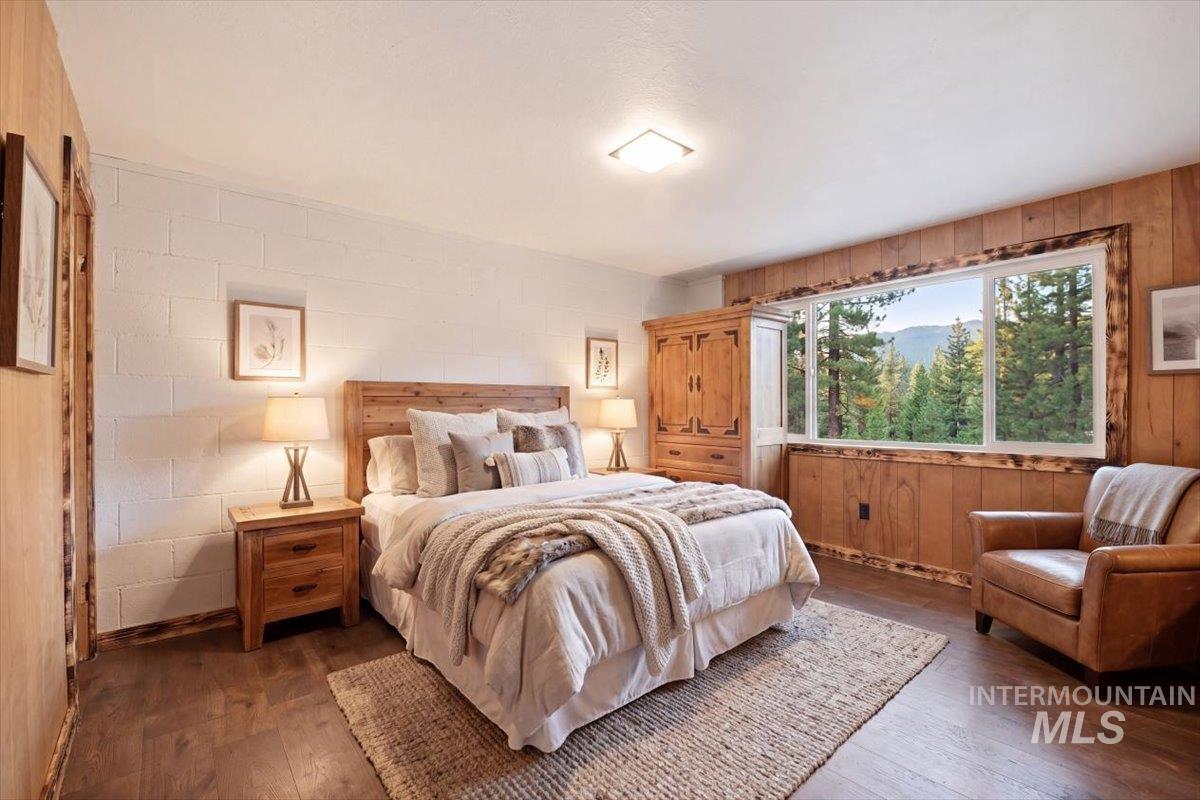 9791 Highway 55, Cascade, Idaho 83611, 2 Bedrooms, 2 Bathrooms, Residential For Sale, Price $299,900, 98986595