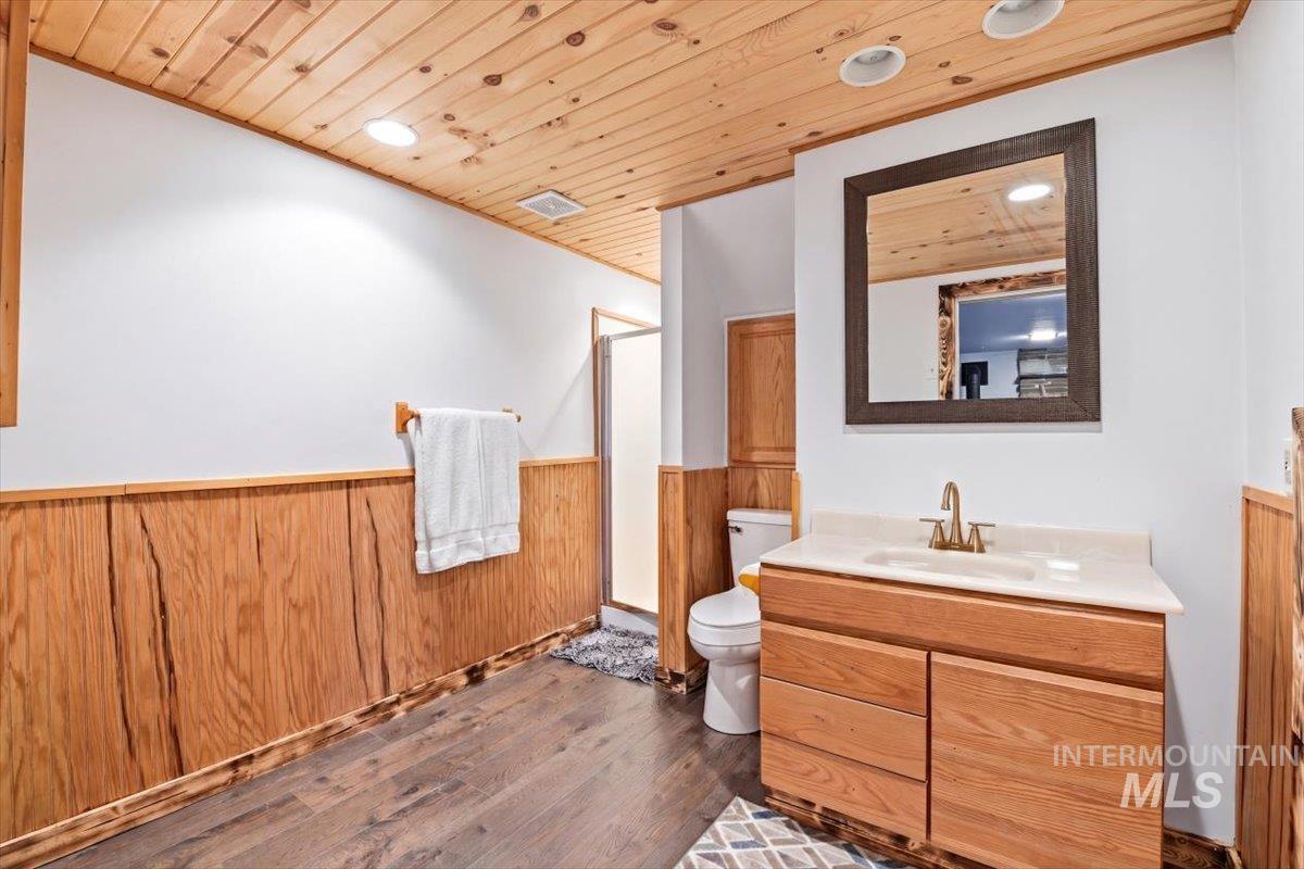 9791 Highway 55, Cascade, Idaho 83611, 2 Bedrooms, 2 Bathrooms, Residential For Sale, Price $299,900, 98986595