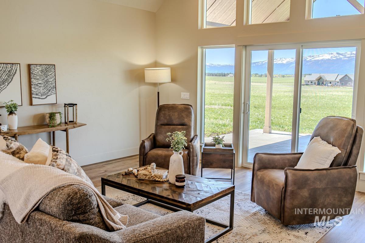 55 Chisum Drive, Donnelly, Idaho 83615, 3 Bedrooms, 2 Bathrooms, Residential For Sale, Price $975,000, 98986597