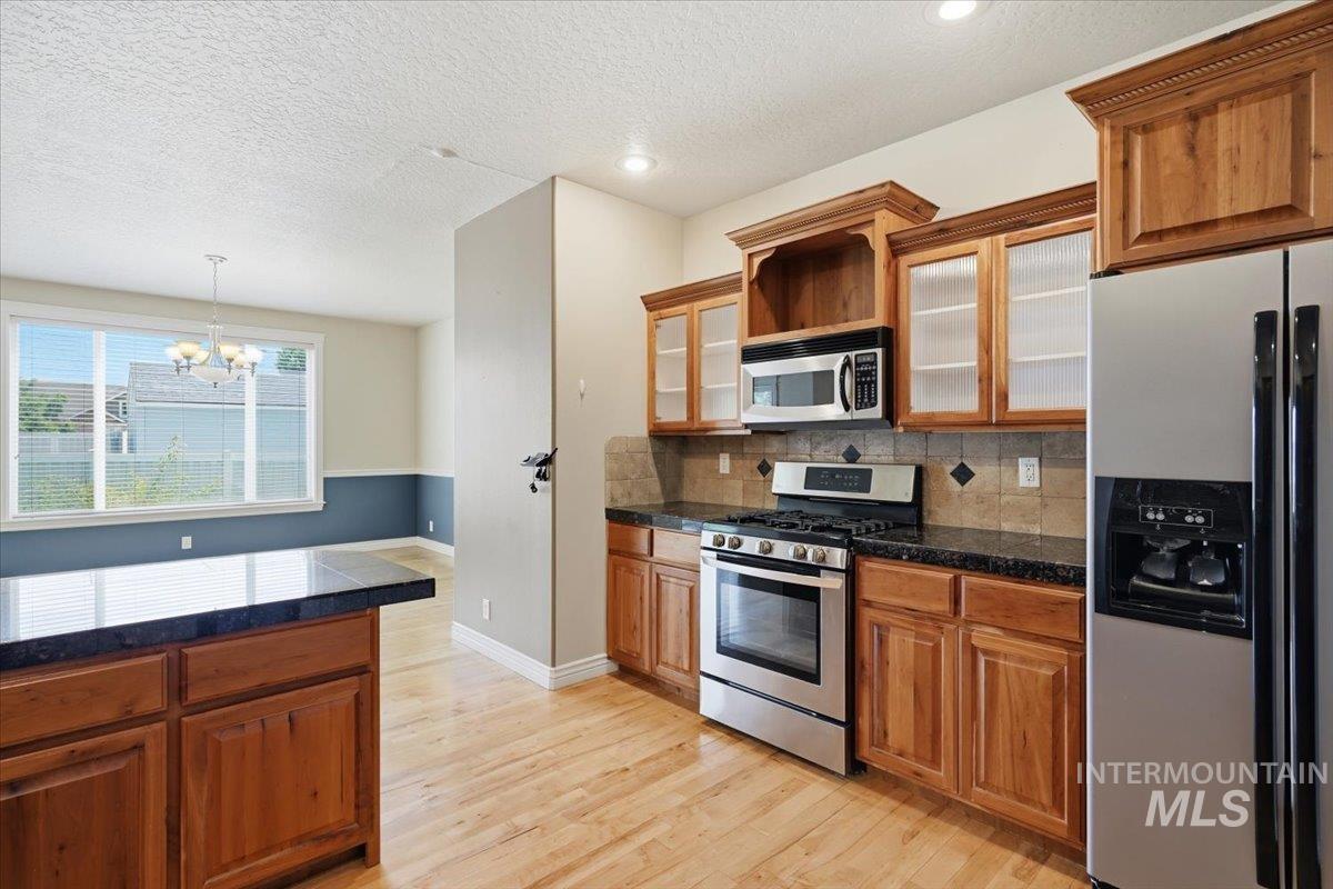 9701 W Penhurst Drive, Star, Idaho 83669, 4 Bedrooms, 3 Bathrooms, Residential For Sale, Price $599,900, 98986598