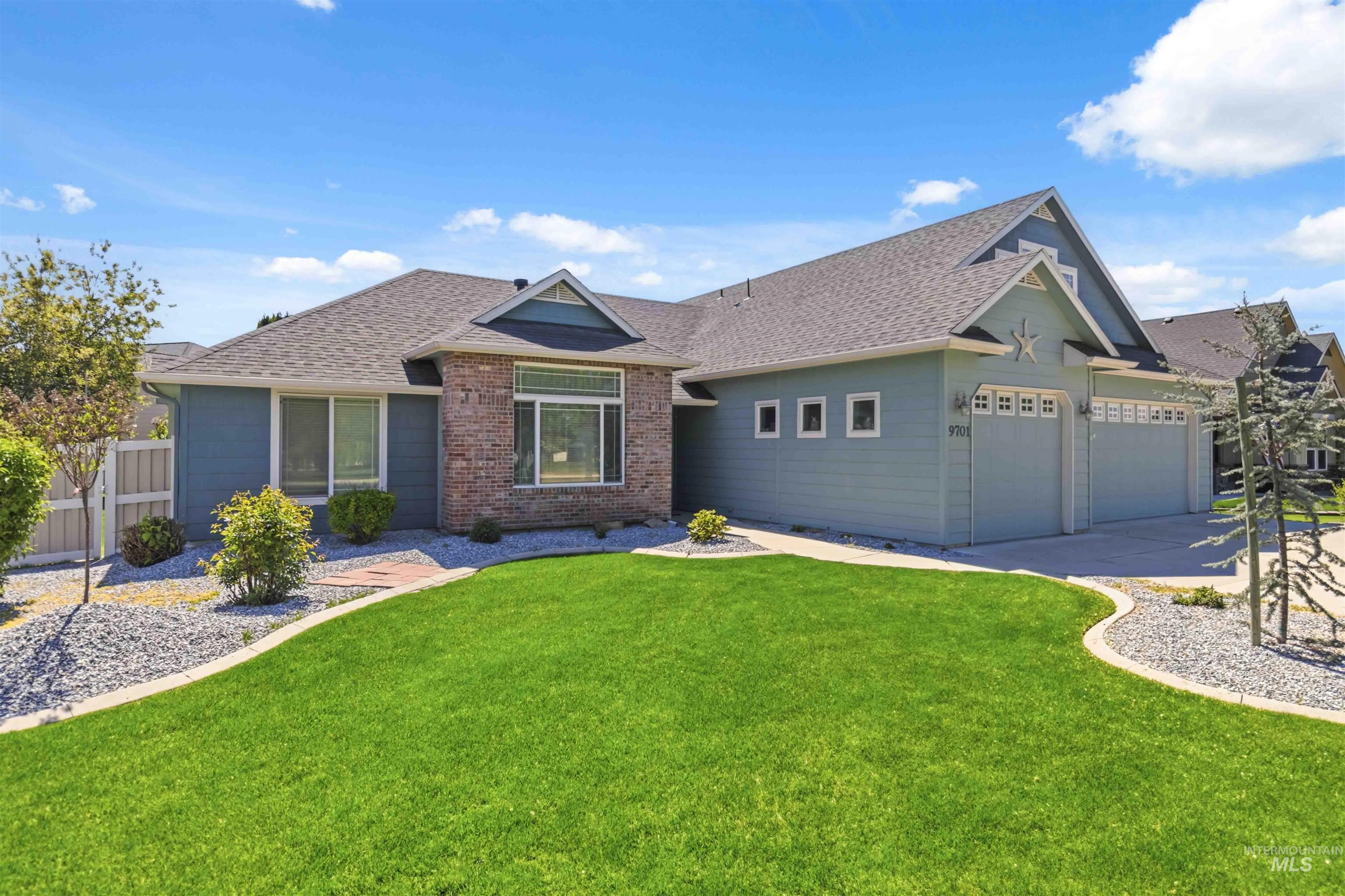 9701 W Penhurst Drive, Star, Idaho 83669, 4 Bedrooms, 3 Bathrooms, Residential For Sale, Price $620,000, 98986598