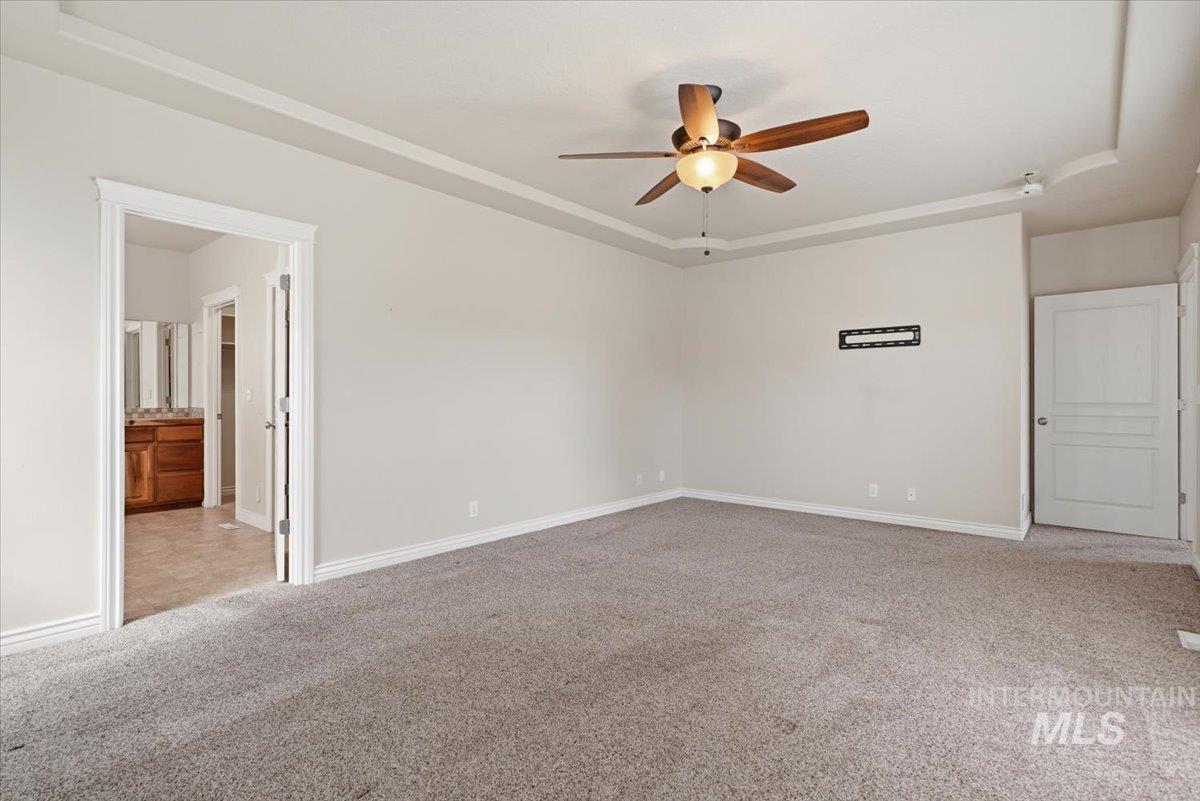 9701 W Penhurst Drive, Star, Idaho 83669, 4 Bedrooms, 3 Bathrooms, Residential For Sale, Price $599,900, 98986598