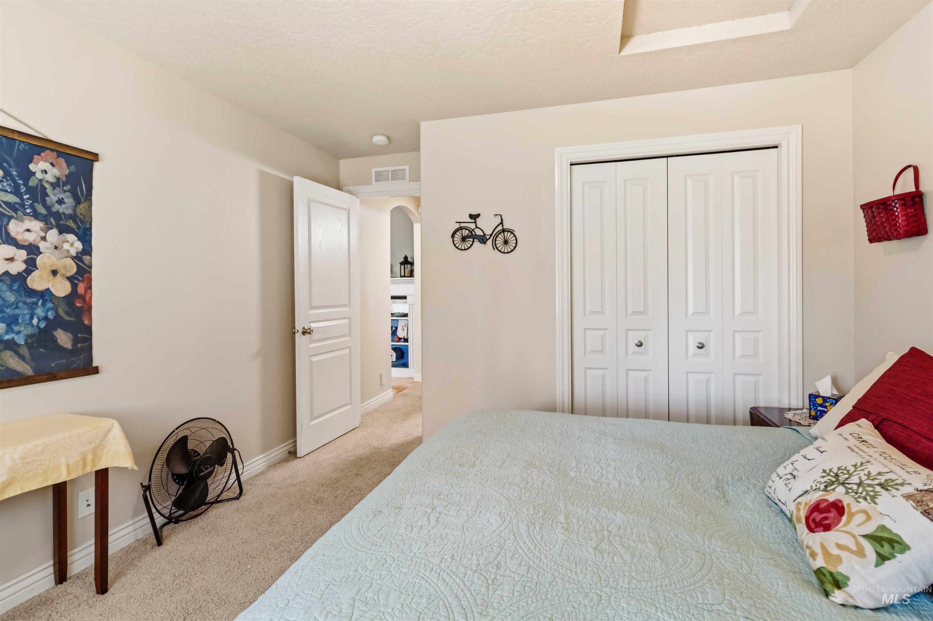9701 W Penhurst Drive, Star, Idaho 83669, 4 Bedrooms, 3 Bathrooms, Residential For Sale, Price $620,000, 98986598