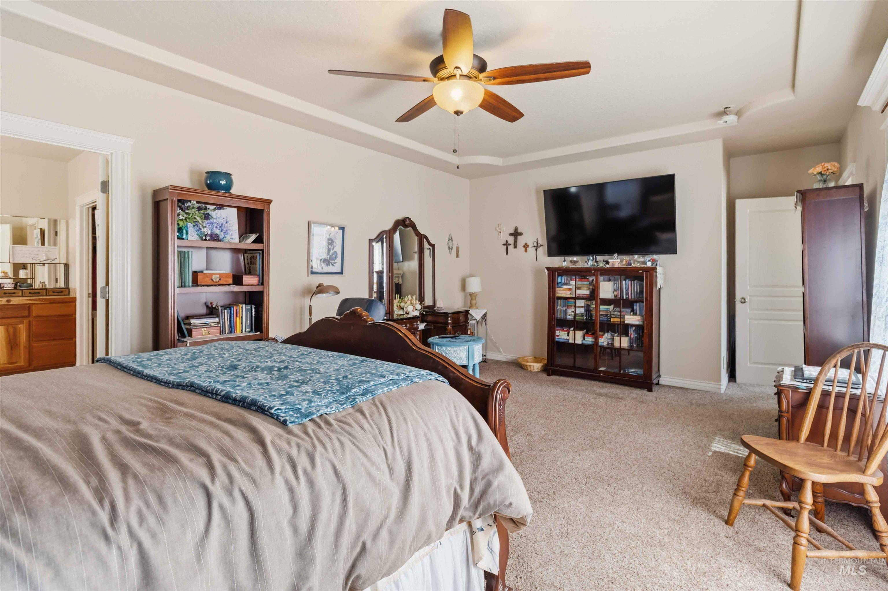 9701 W Penhurst Drive, Star, Idaho 83669, 4 Bedrooms, 3 Bathrooms, Residential For Sale, Price $620,000, 98986598