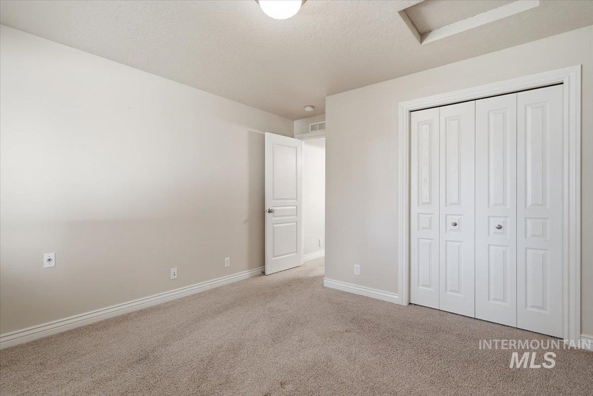 9701 W Penhurst Drive, Star, Idaho 83669, 4 Bedrooms, 3 Bathrooms, Residential For Sale, Price $599,900, 98986598