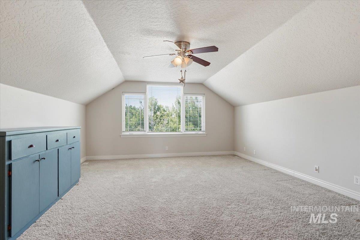 9701 W Penhurst Drive, Star, Idaho 83669, 4 Bedrooms, 3 Bathrooms, Residential For Sale, Price $599,900, 98986598