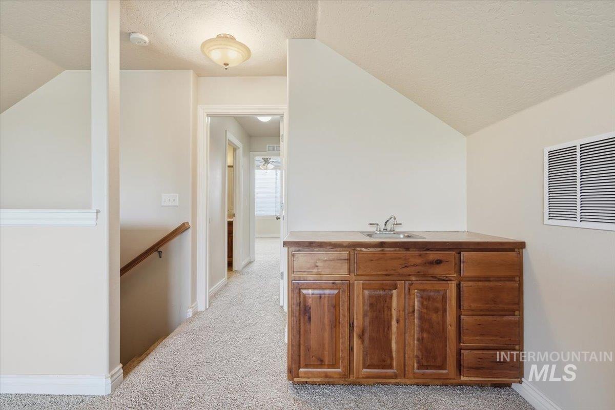 9701 W Penhurst Drive, Star, Idaho 83669, 4 Bedrooms, 3 Bathrooms, Residential For Sale, Price $599,900, 98986598